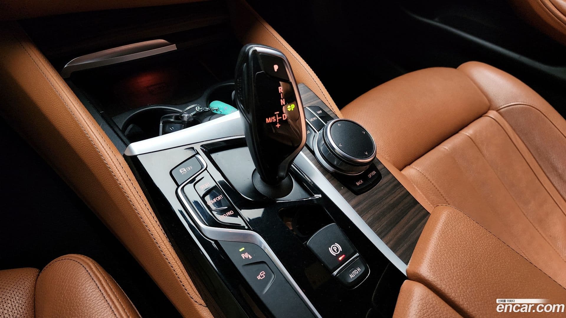 Main__Slider__Photo:5-Series BMW 2017.5-8