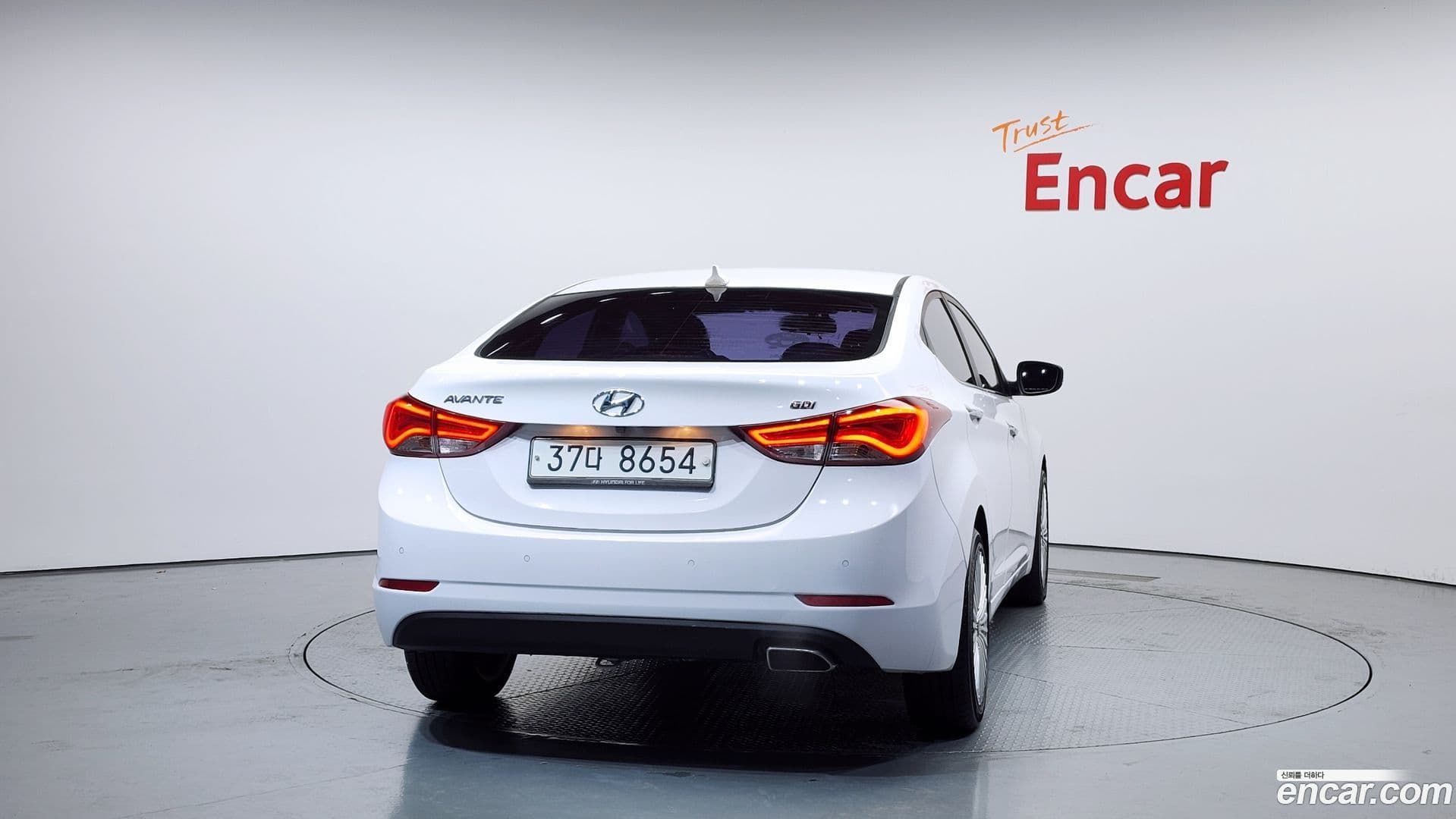 Main__Slider__Photo:AVANTE Hyundai 2014.5-3