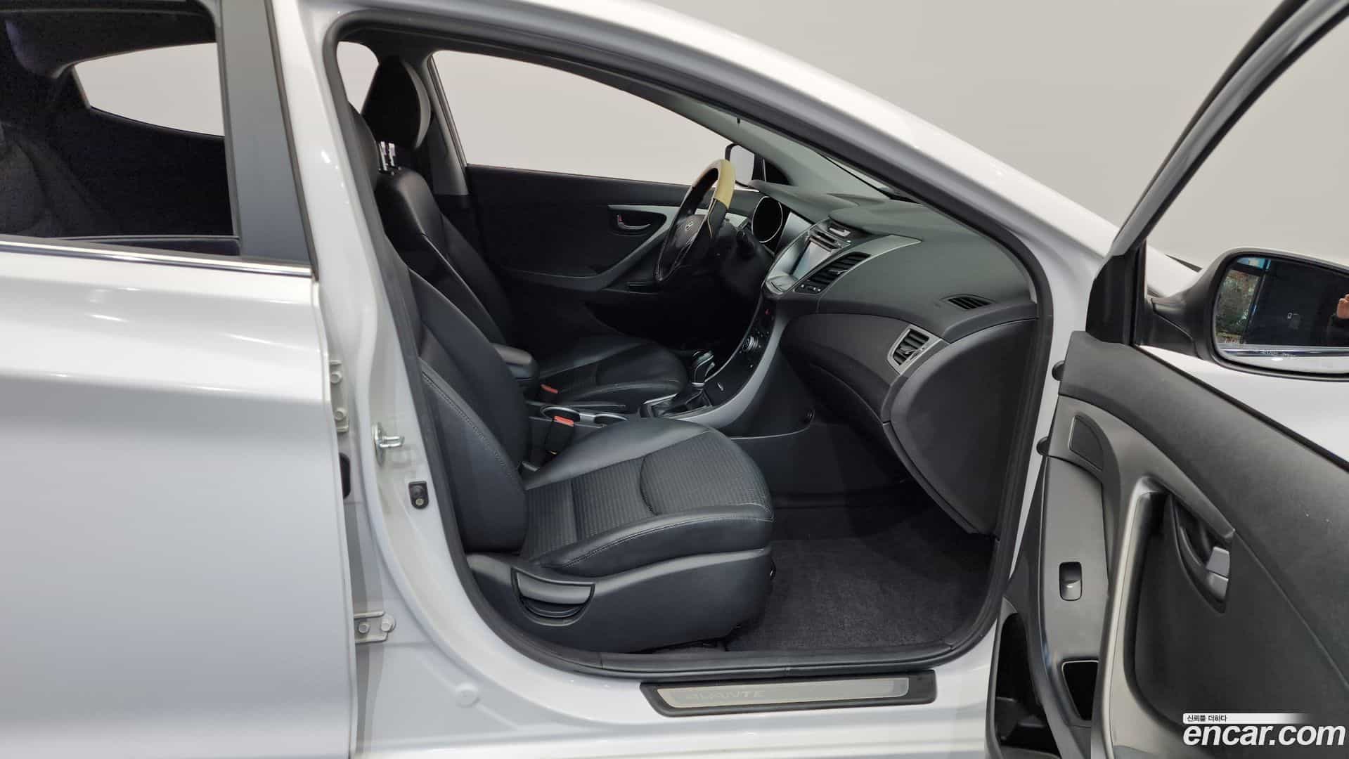 AVANTE Hyundai 2014.5-OPTION-015