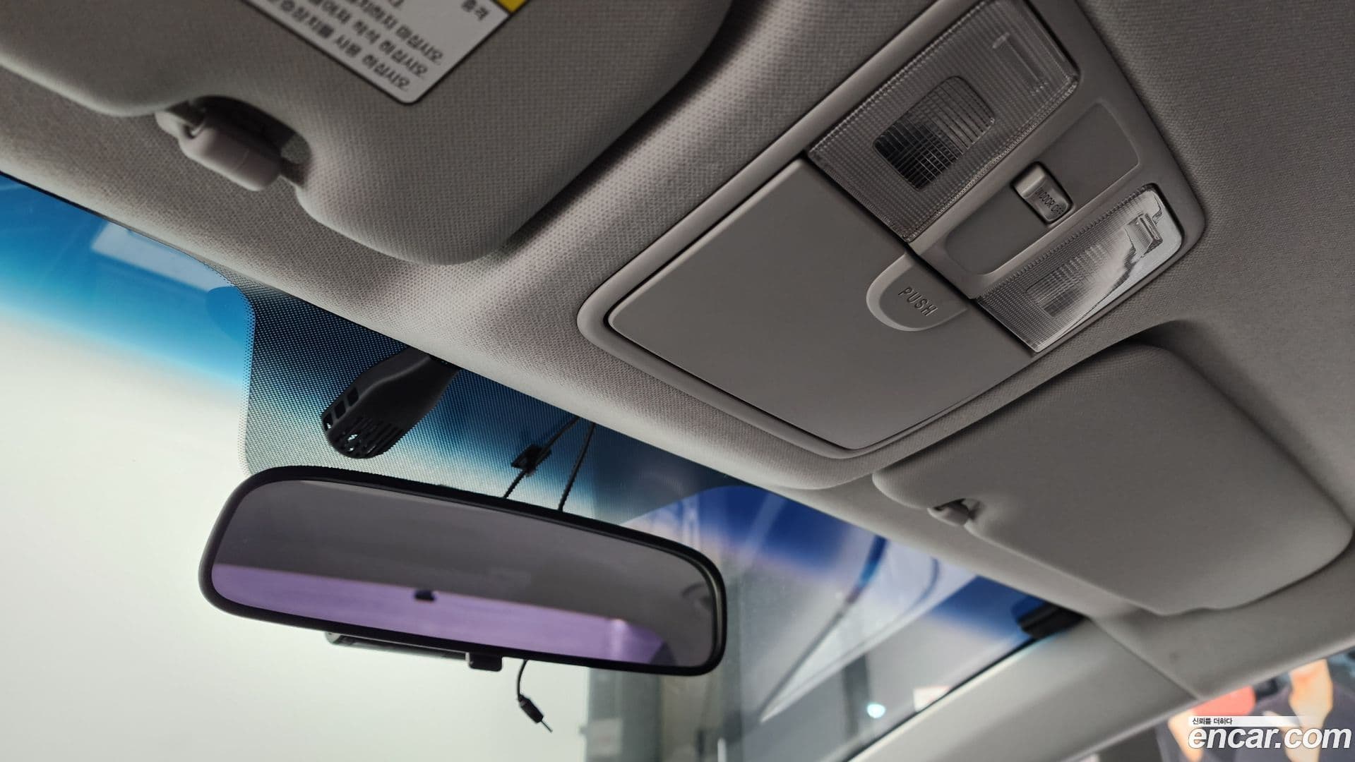 Main__Slider__Photo:AVANTE Hyundai 2014.5-15