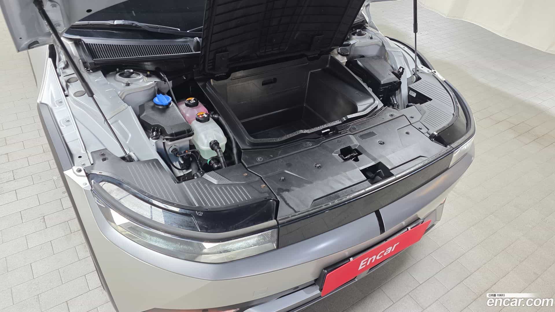 Ioniq5 Hyundai 2021.9-INNER-006