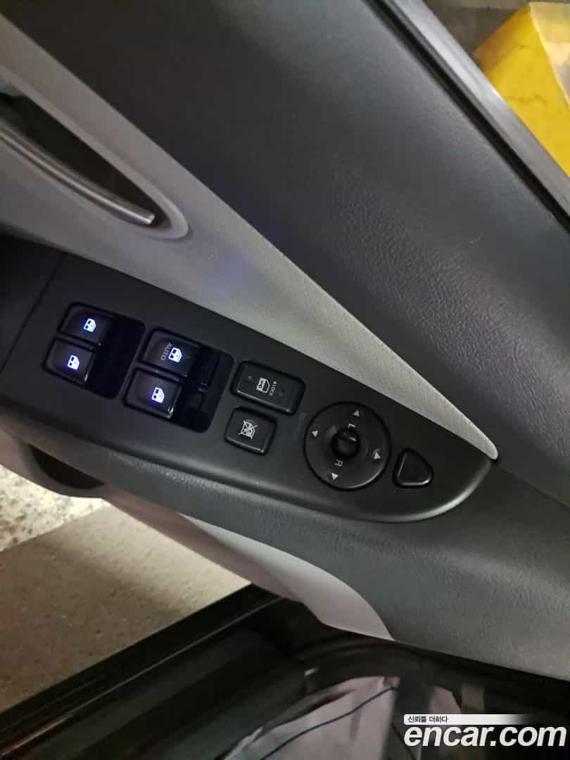 AVANTE Hyundai 2009.4-OPTION-015