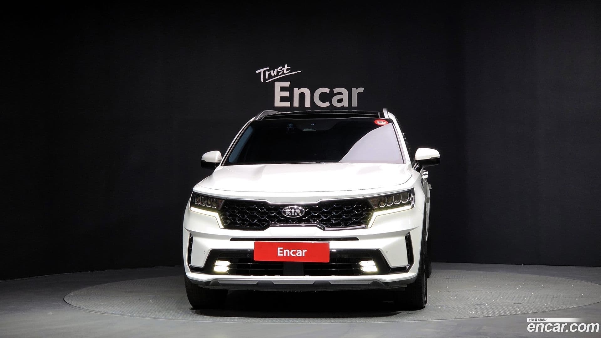 Main__Slider__Photo:Sorento Kia 2020.6-2