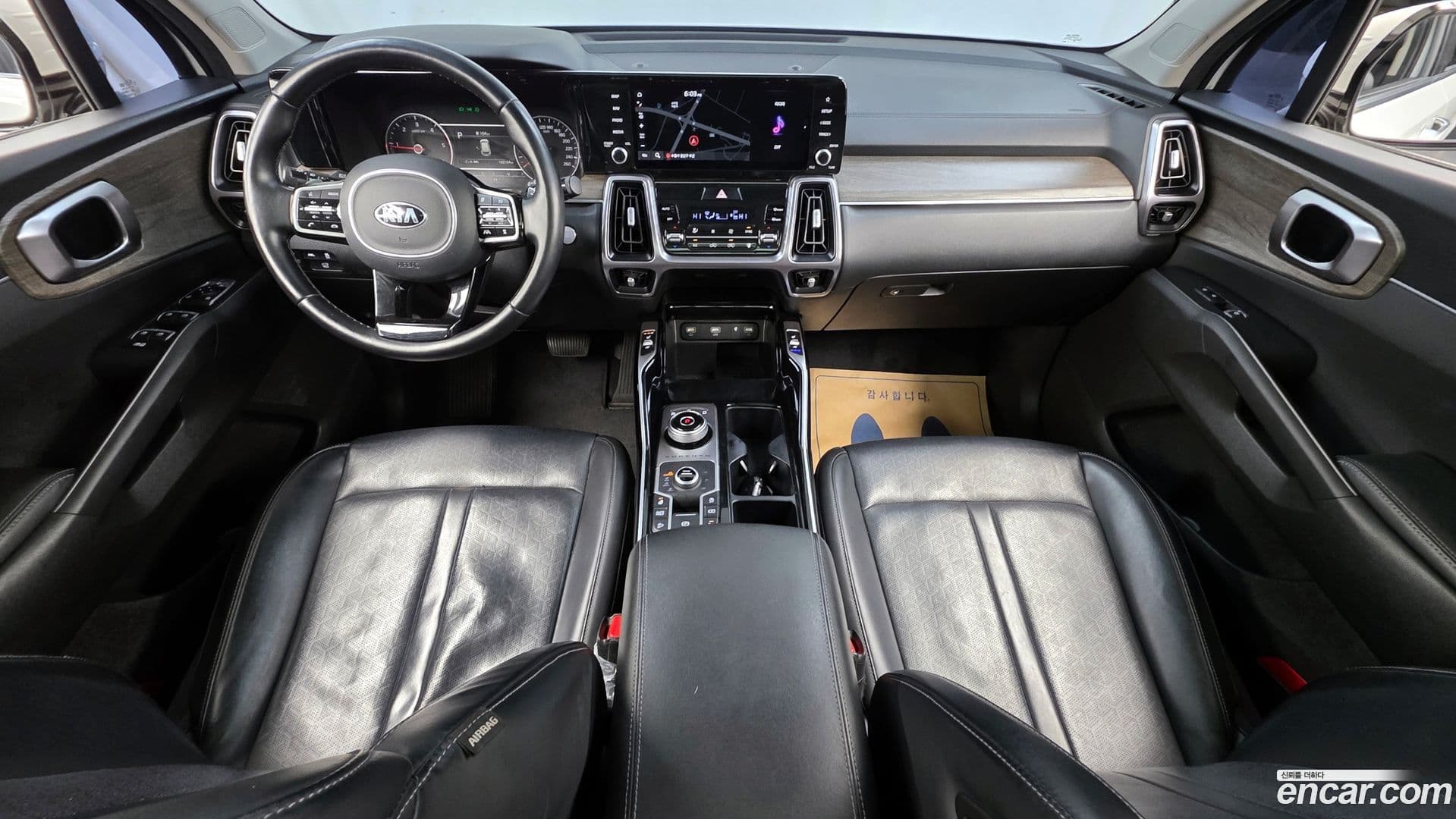 Main__Slider__Photo:Sorento Kia 2020.6-6