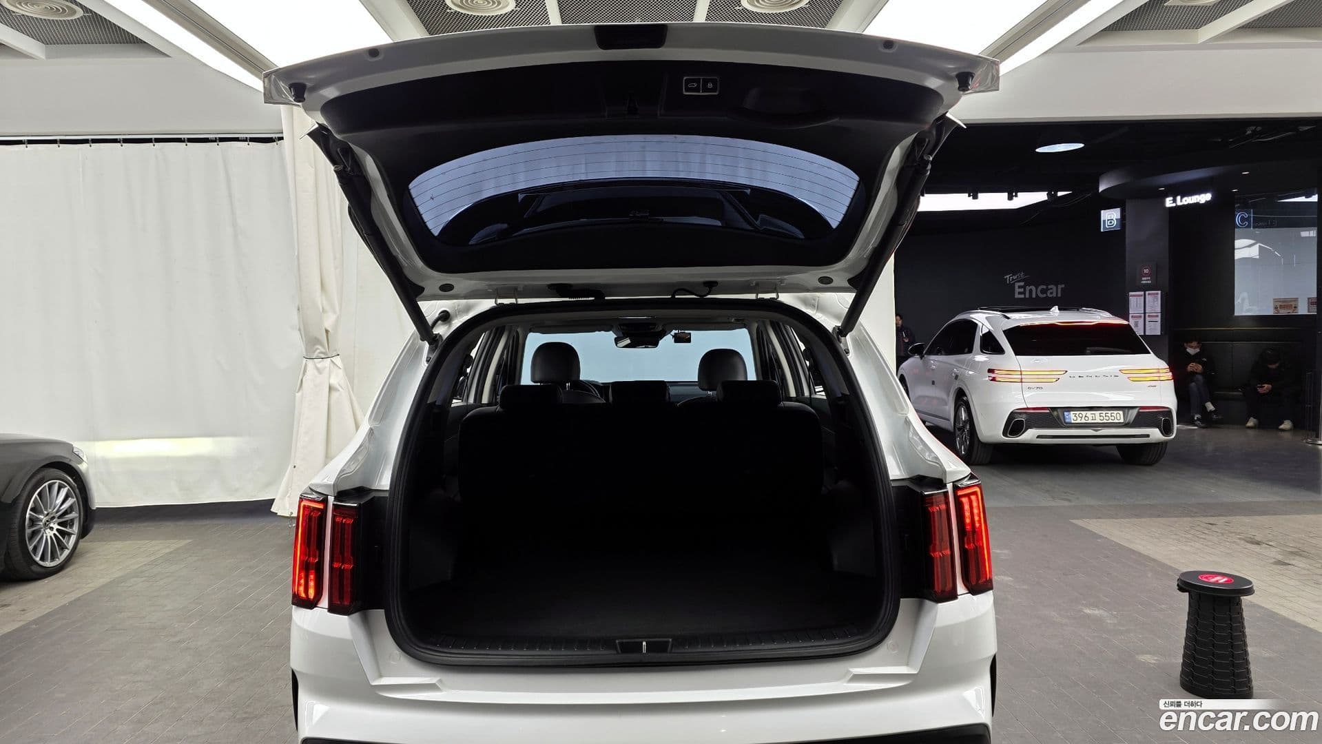 Main__Slider__Photo:Sorento Kia 2020.6-19