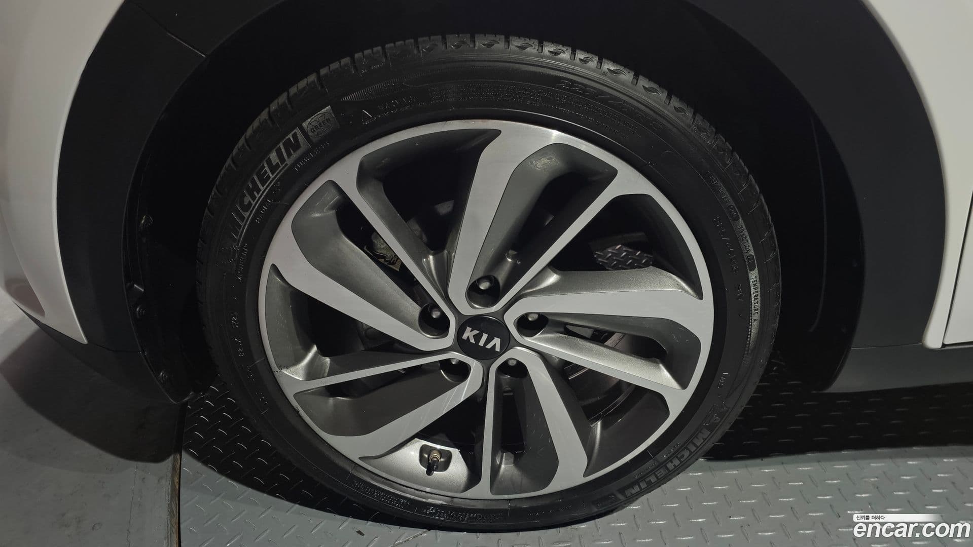 Main__Slider__Photo:Niro Kia 2017.10-4