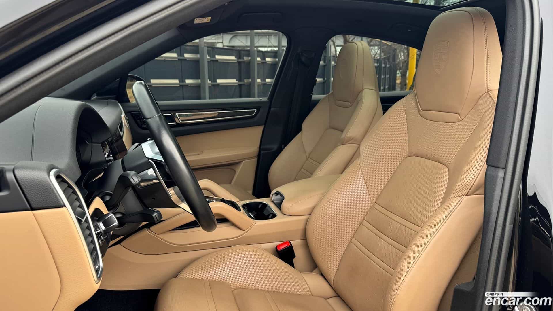 Cayenne Porsche 2020.11-OPTION-016