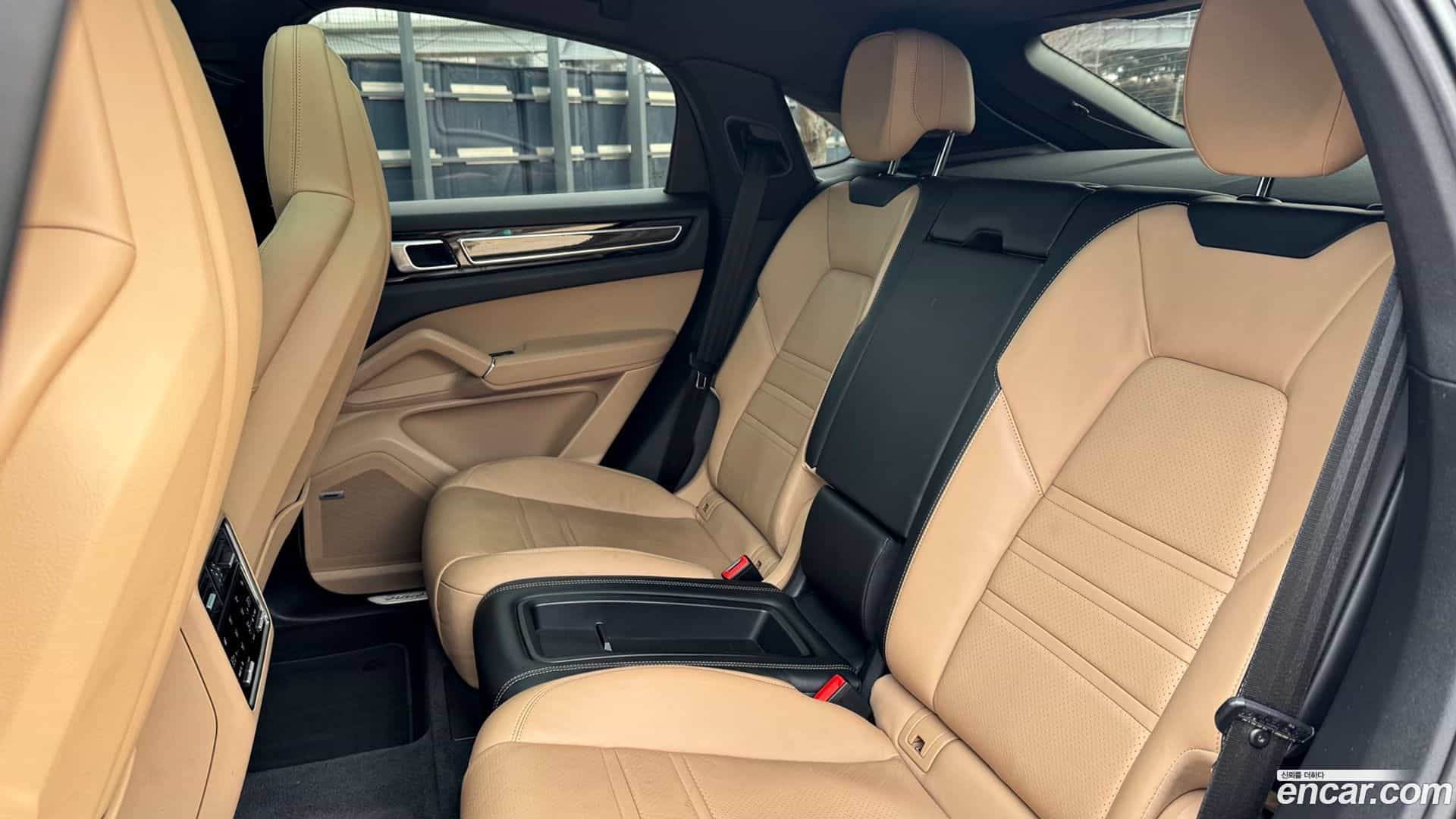 Cayenne Porsche 2020.11-OPTION-017