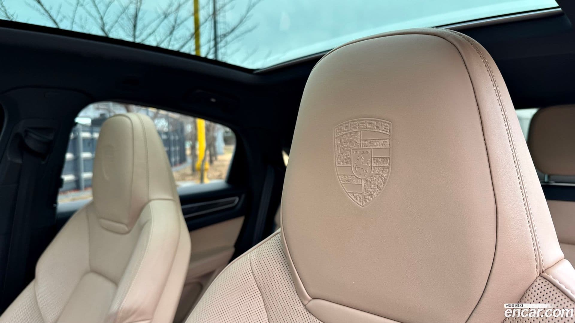 Main__Slider__Photo:Cayenne Porsche 2020.11-13