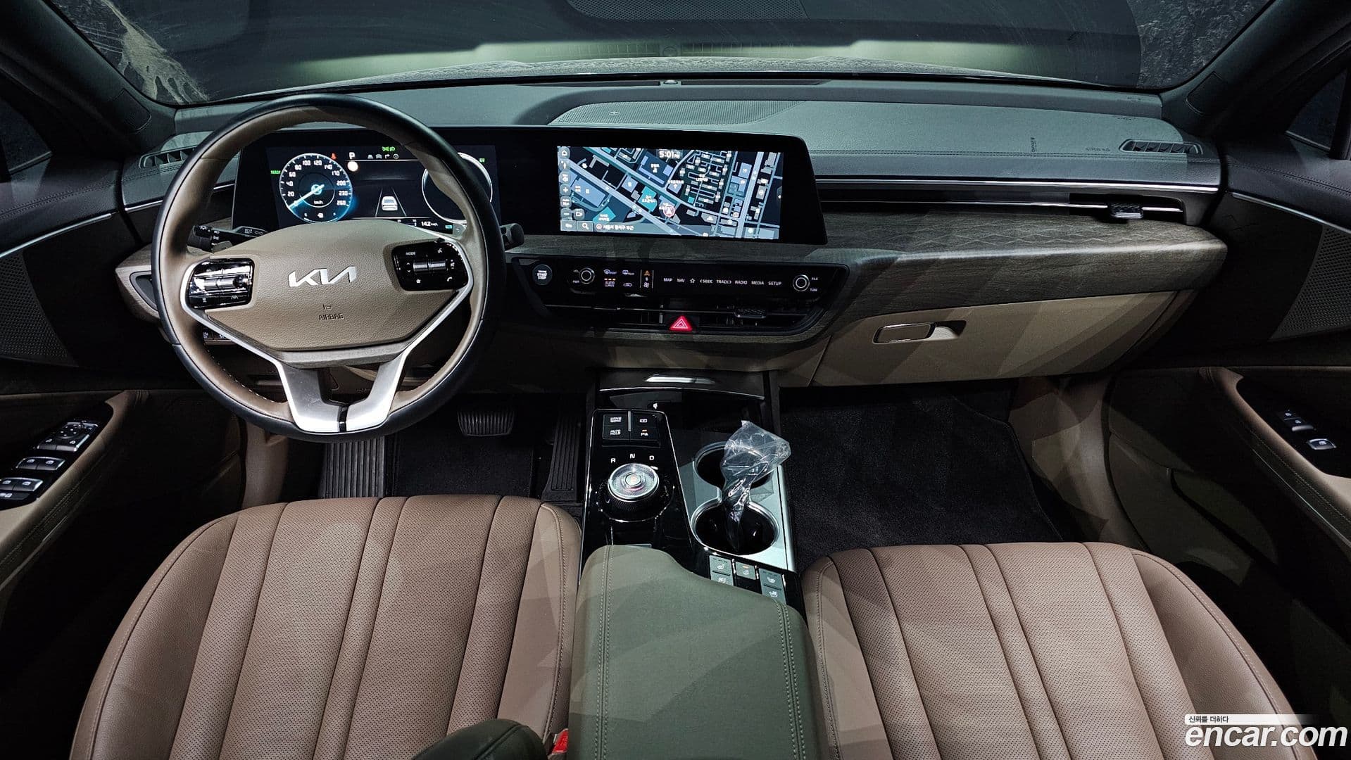 Main__Slider__Photo:K8 Kia 2023.11-6