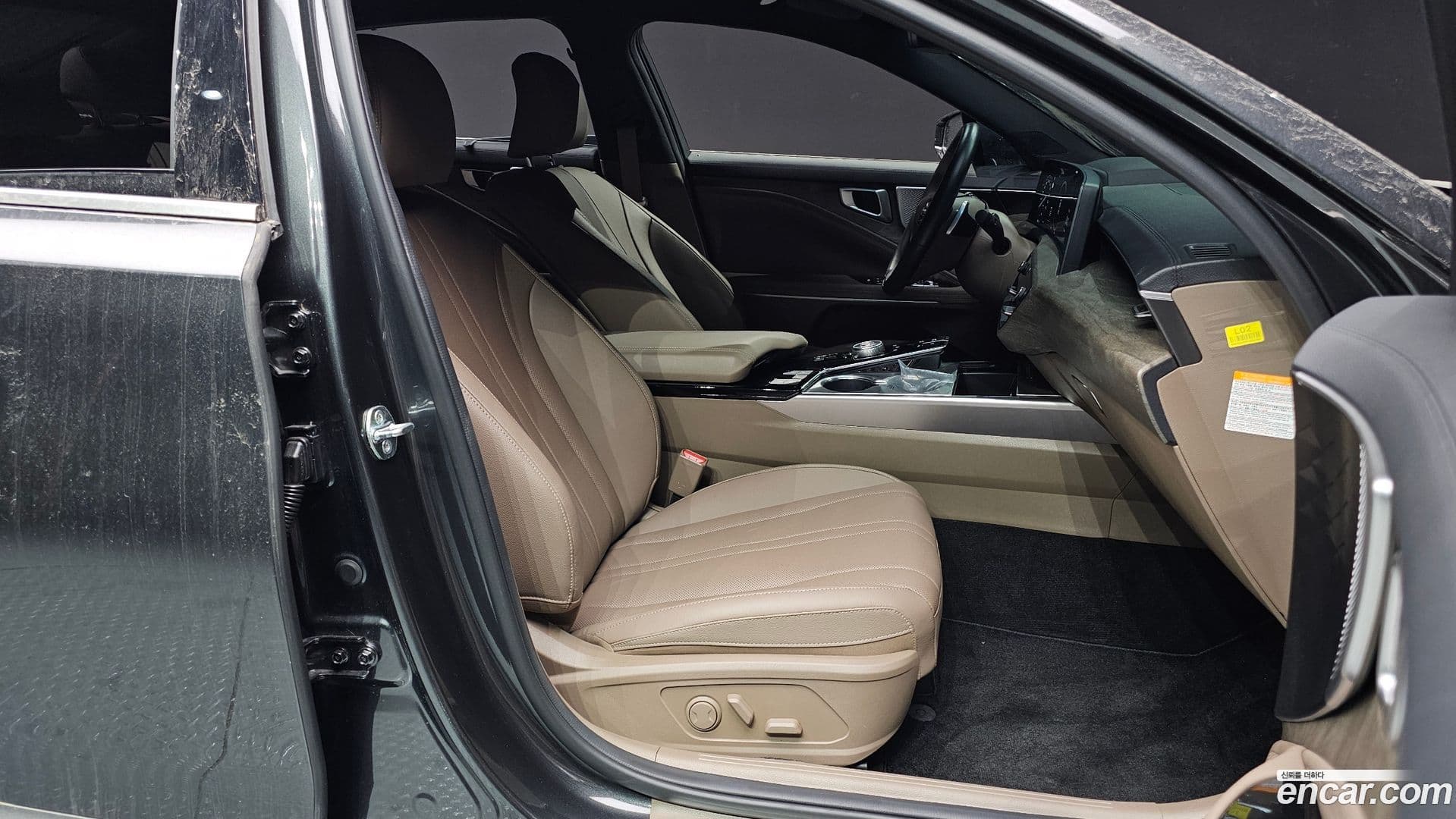 Main__Slider__Photo:K8 Kia 2023.11-9