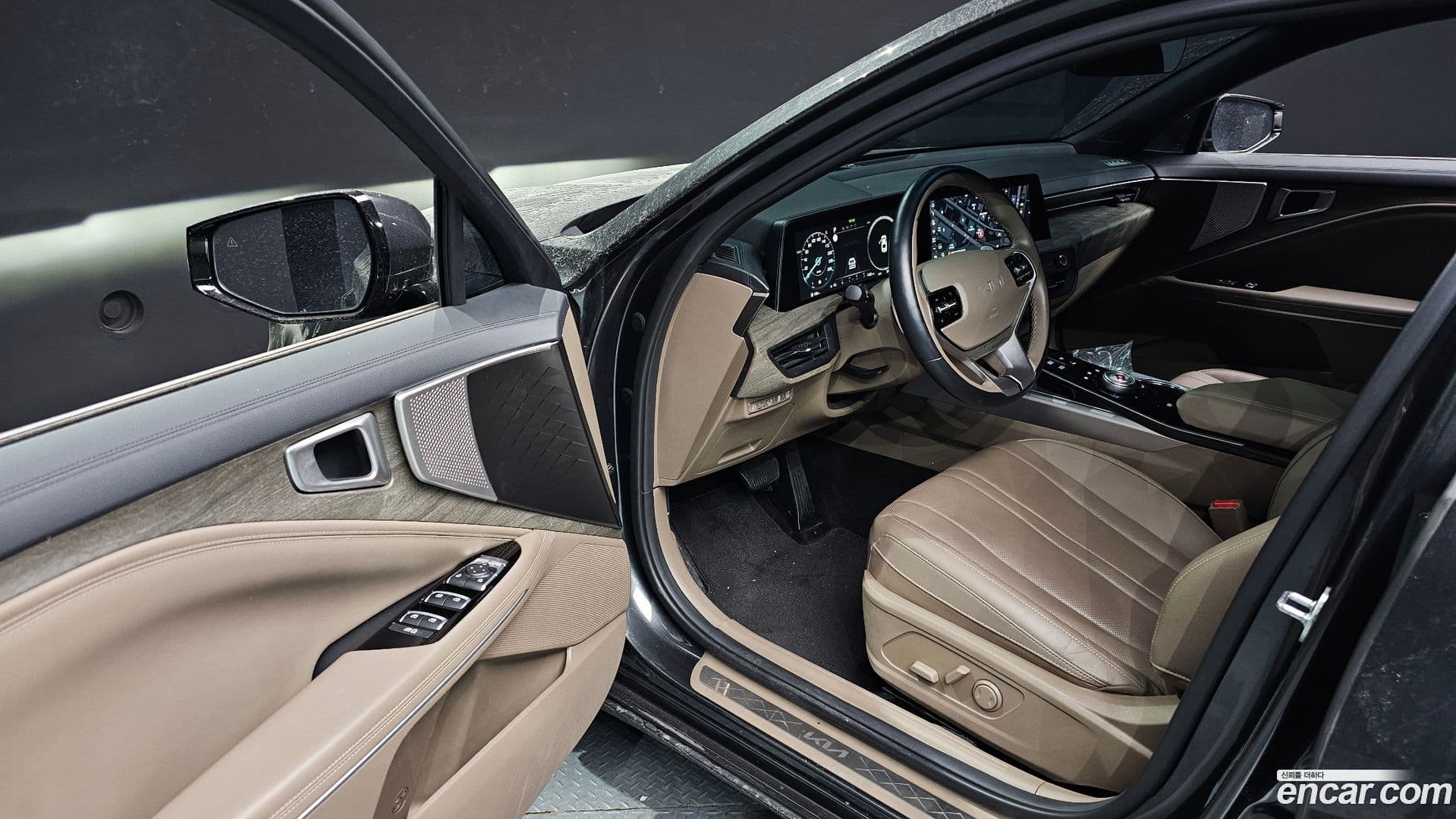 Main__Slider__Photo:K8 Kia 2023.11-10