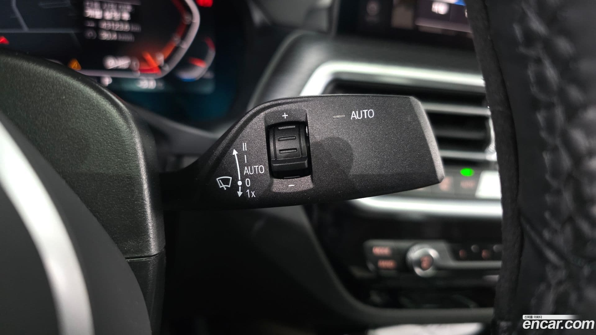 Main__Slider__Photo:X4 BMW 2022.2-18