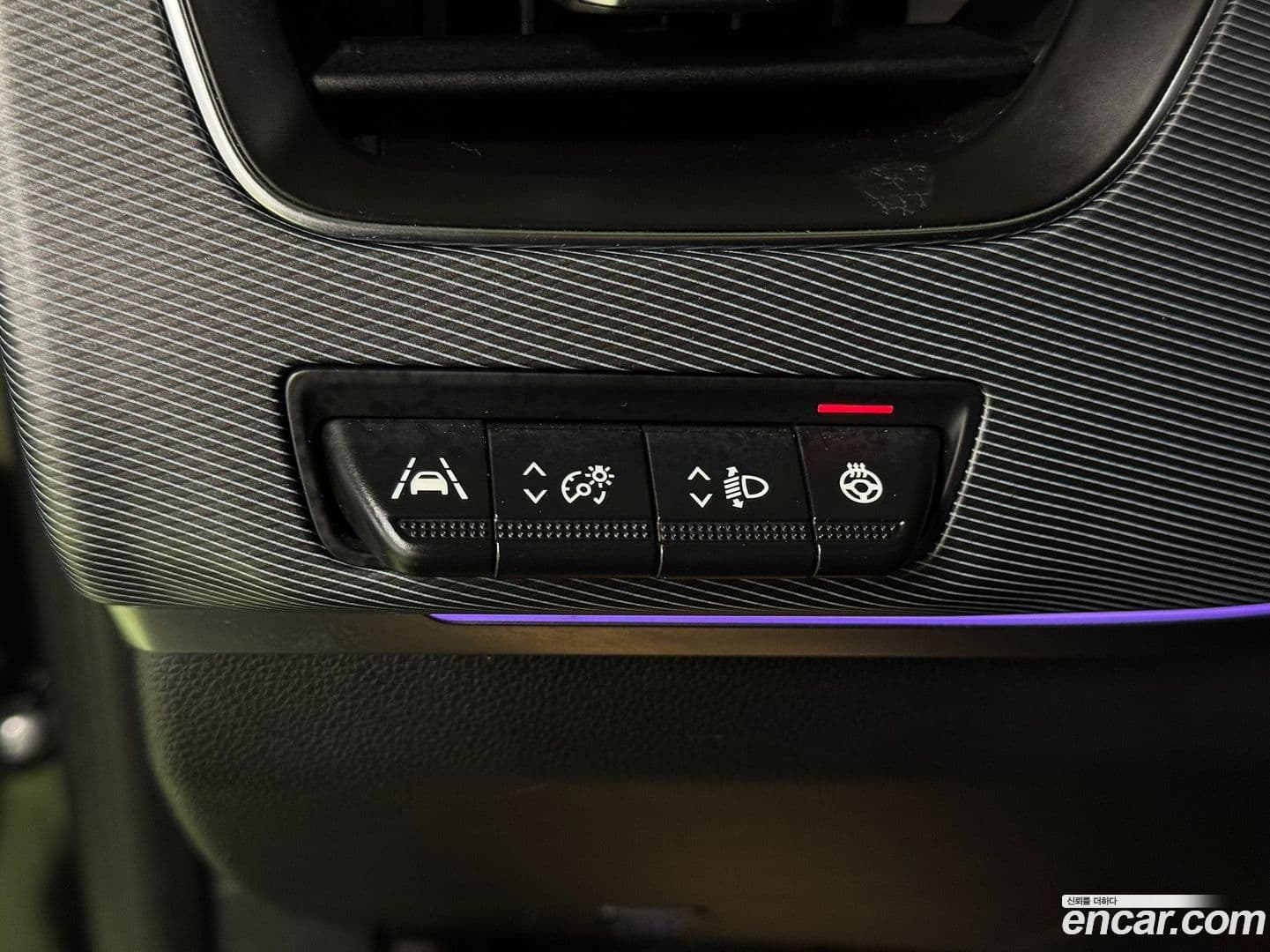 Main__Slider__Photo:XM3 Renault-KoreaSamsung 2020.2-9