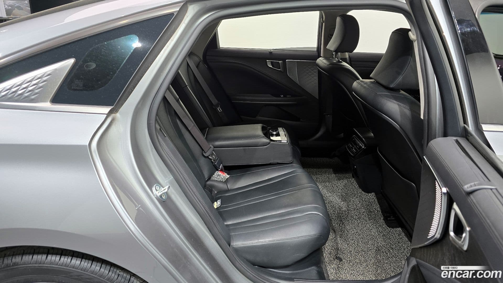 Main__Slider__Photo:K8 Kia 2021.9-11