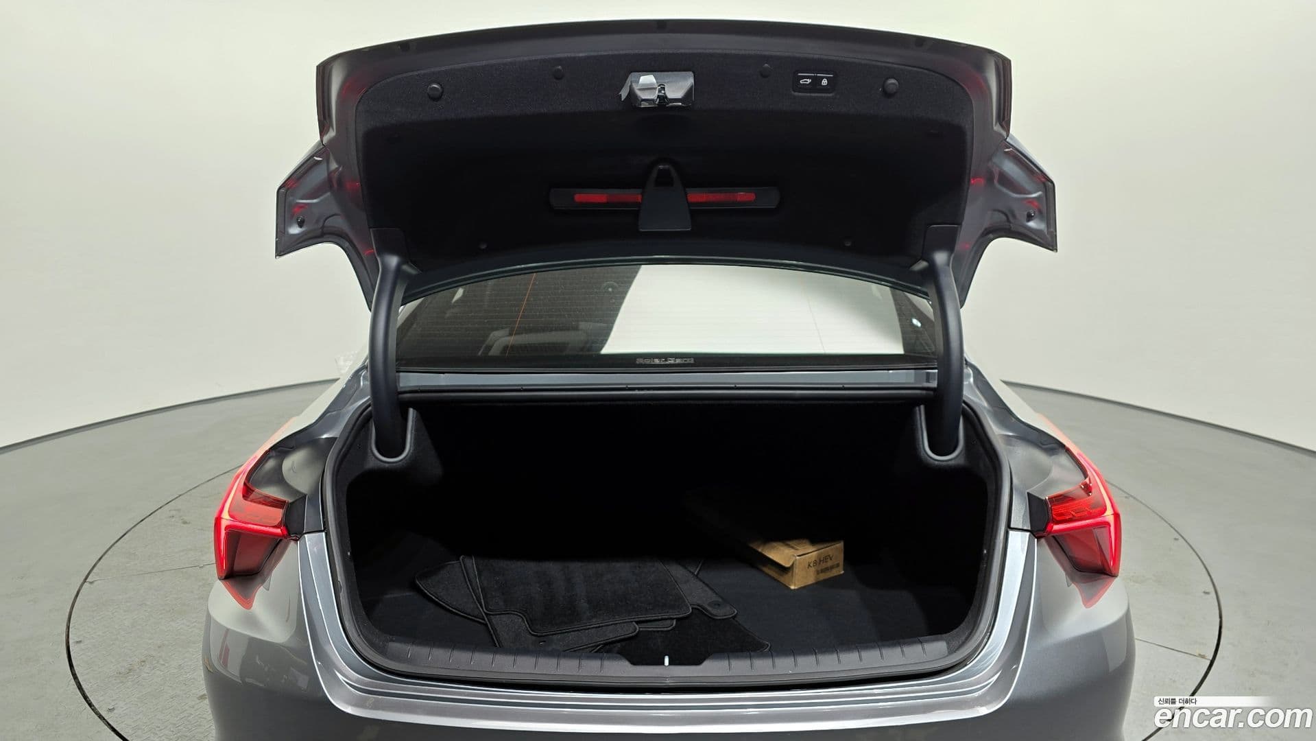 Main__Slider__Photo:K8 Kia 2021.9-19