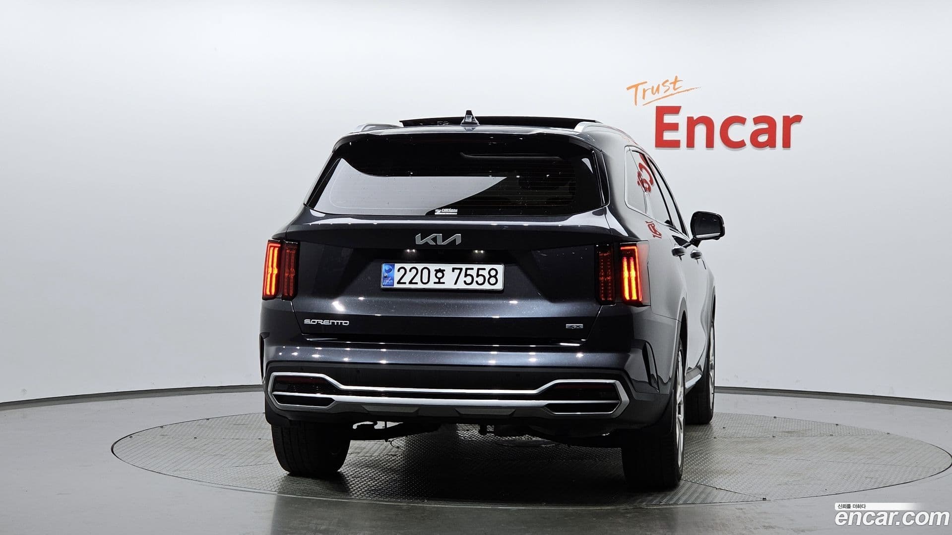 Main__Slider__Photo:Sorento Kia 2023.7-3