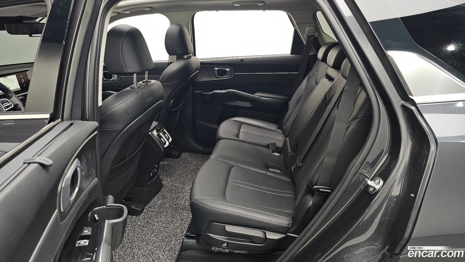 Main__Slider__Photo:Sorento Kia 2023.7-11