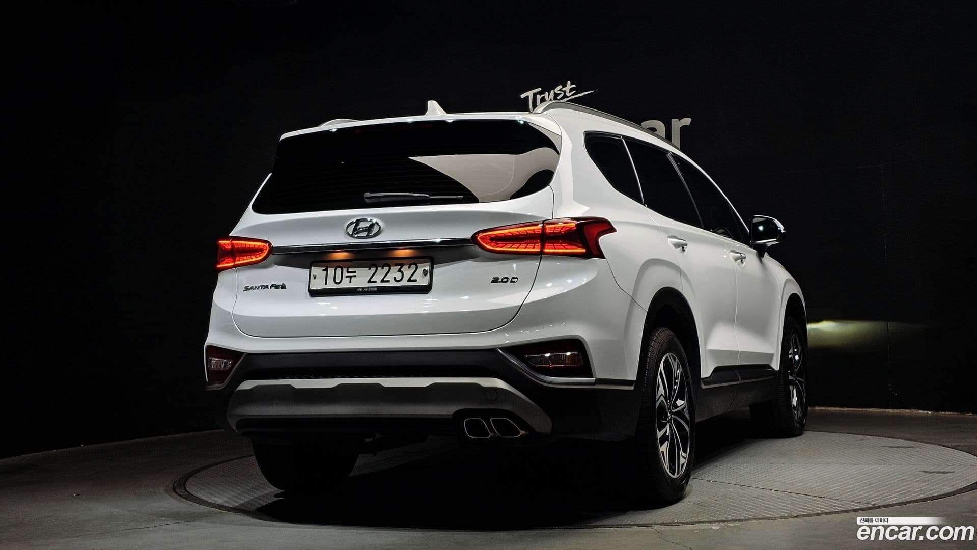 Main__Slider__Photo:Santafe Hyundai 2018.7-1