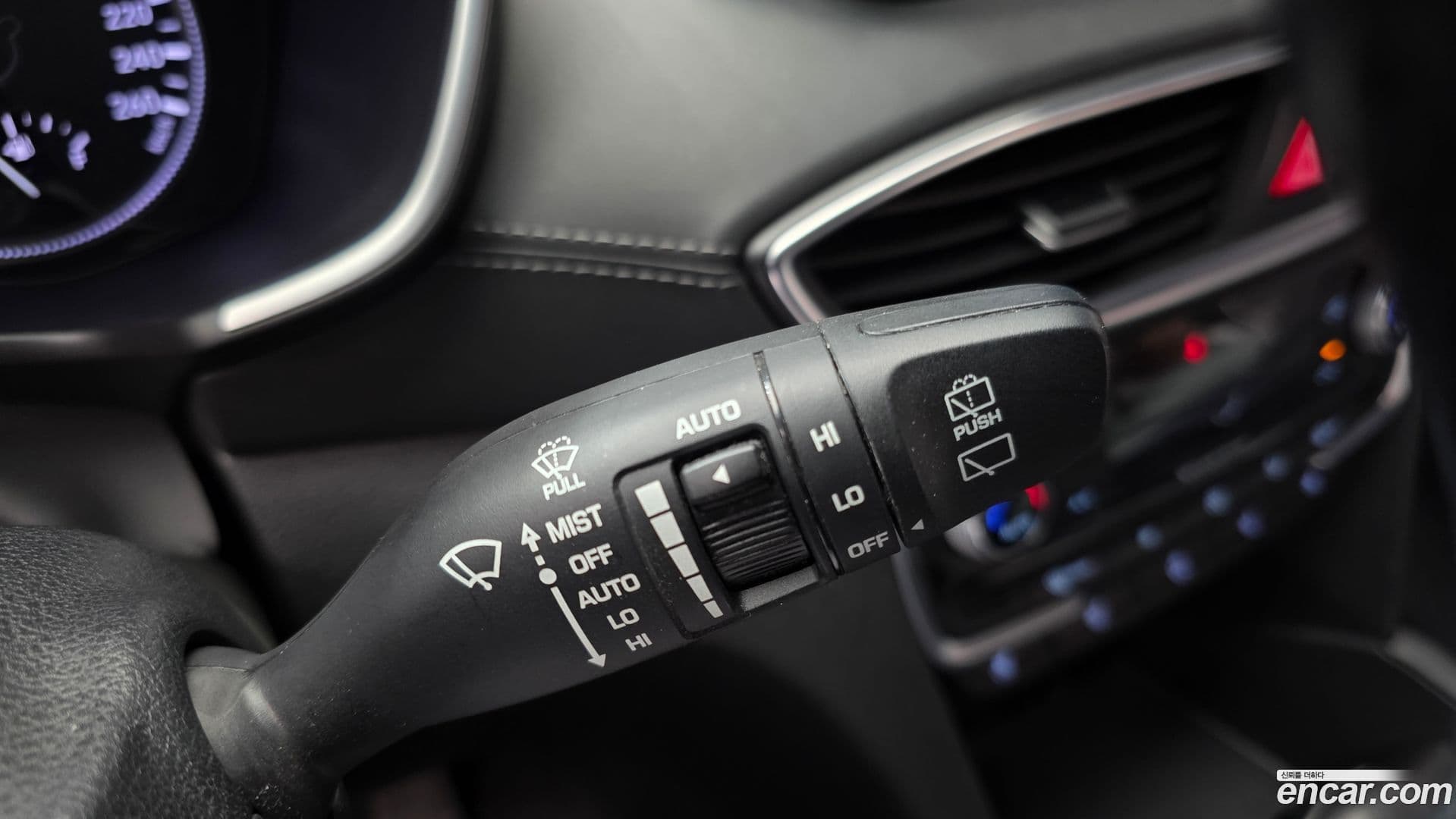 Main__Slider__Photo:Santafe Hyundai 2018.7-16