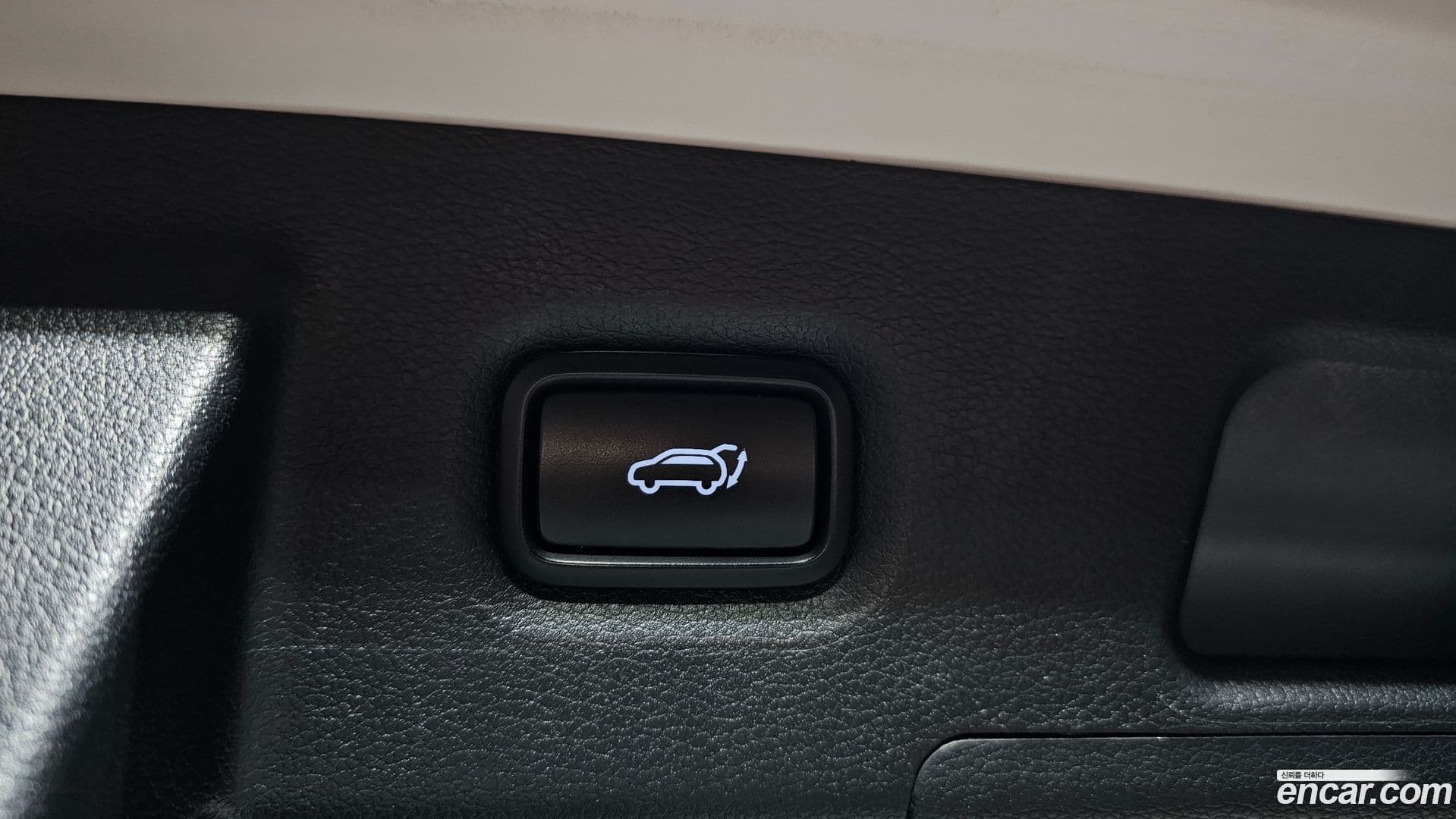 Main__Slider__Photo:Santafe Hyundai 2018.7-19