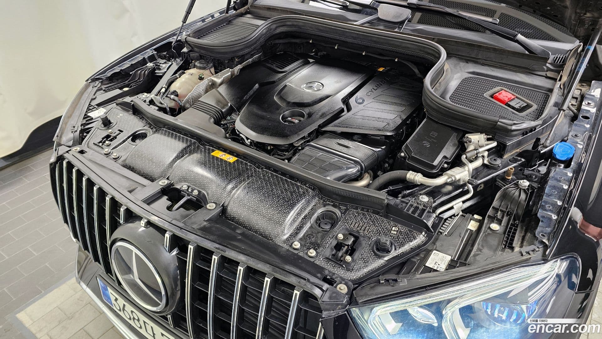 Main__Slider__Photo:GLE-Class Mercedes-Benz 2023.2-5