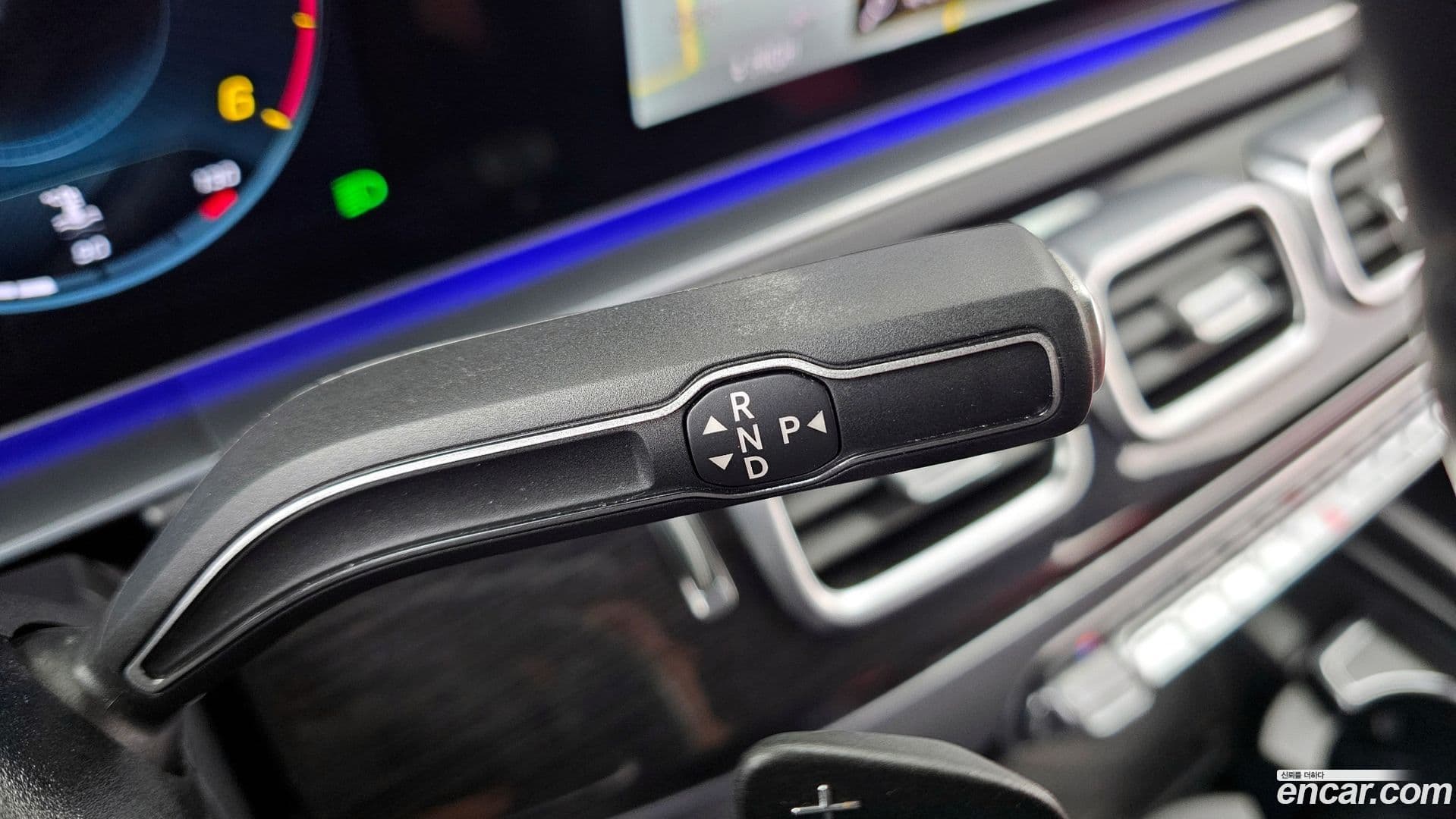 Main__Slider__Photo:GLE-Class Mercedes-Benz 2023.2-8