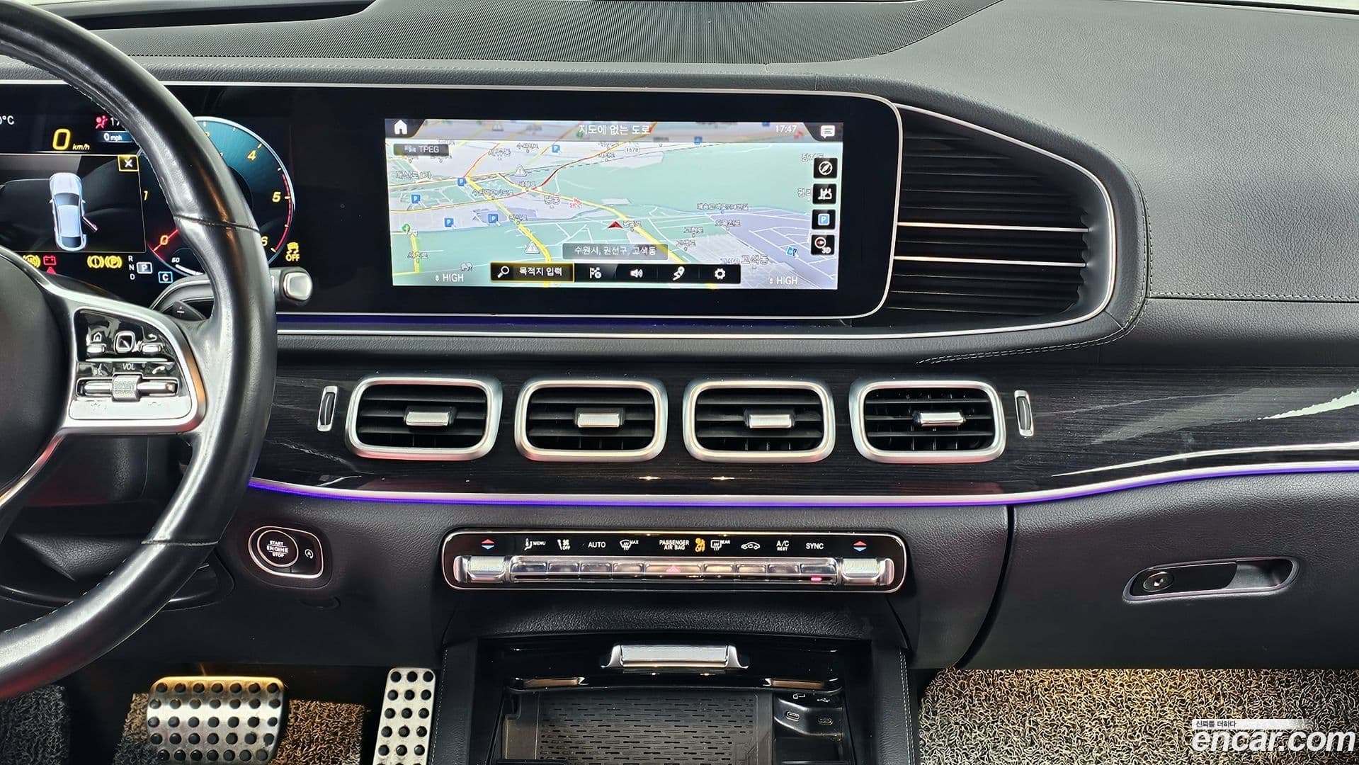 Main__Slider__Photo:GLE-Class Mercedes-Benz 2023.2-13