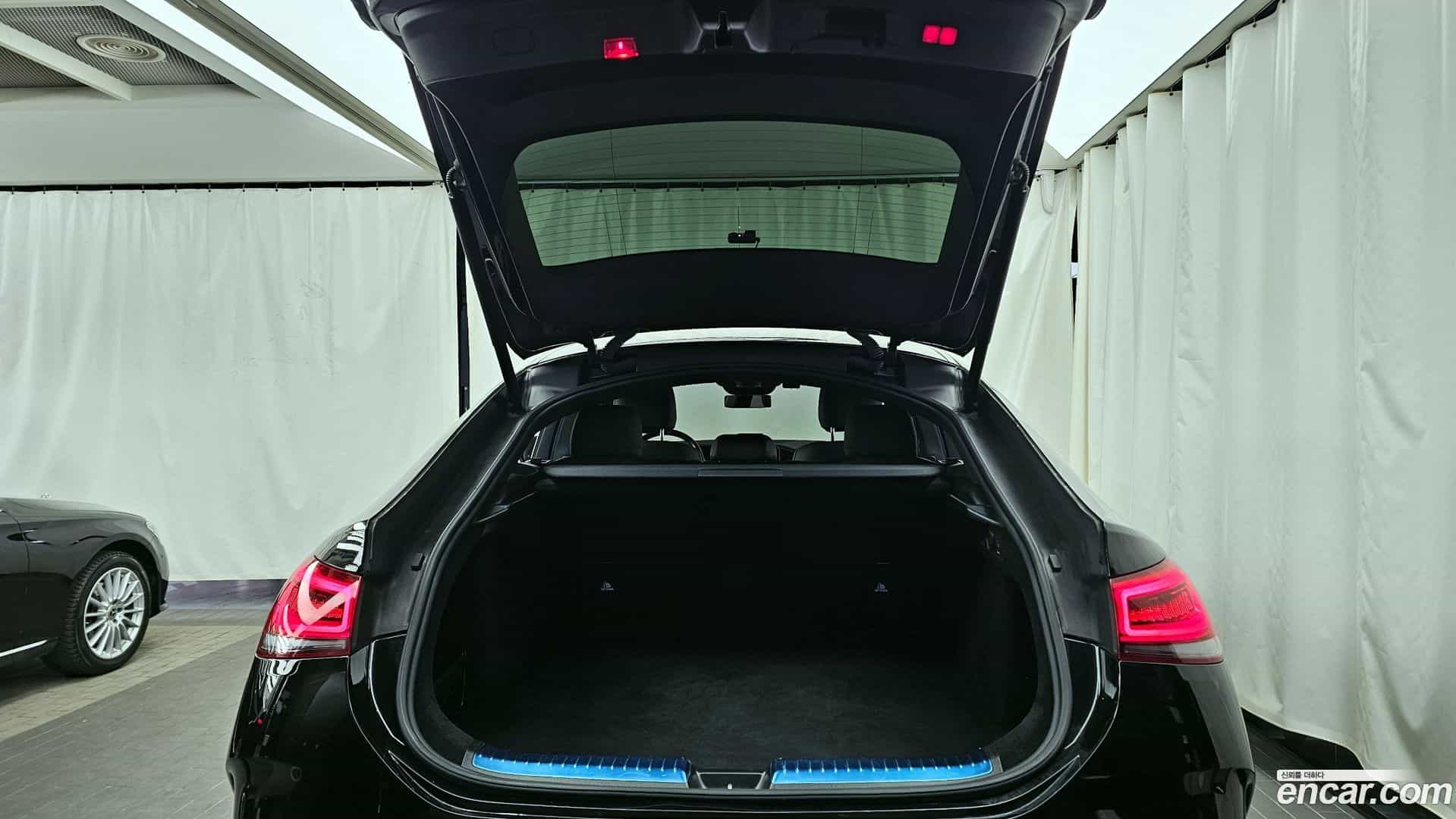 GLE-Class Mercedes-Benz 2023.2-OPTION-024