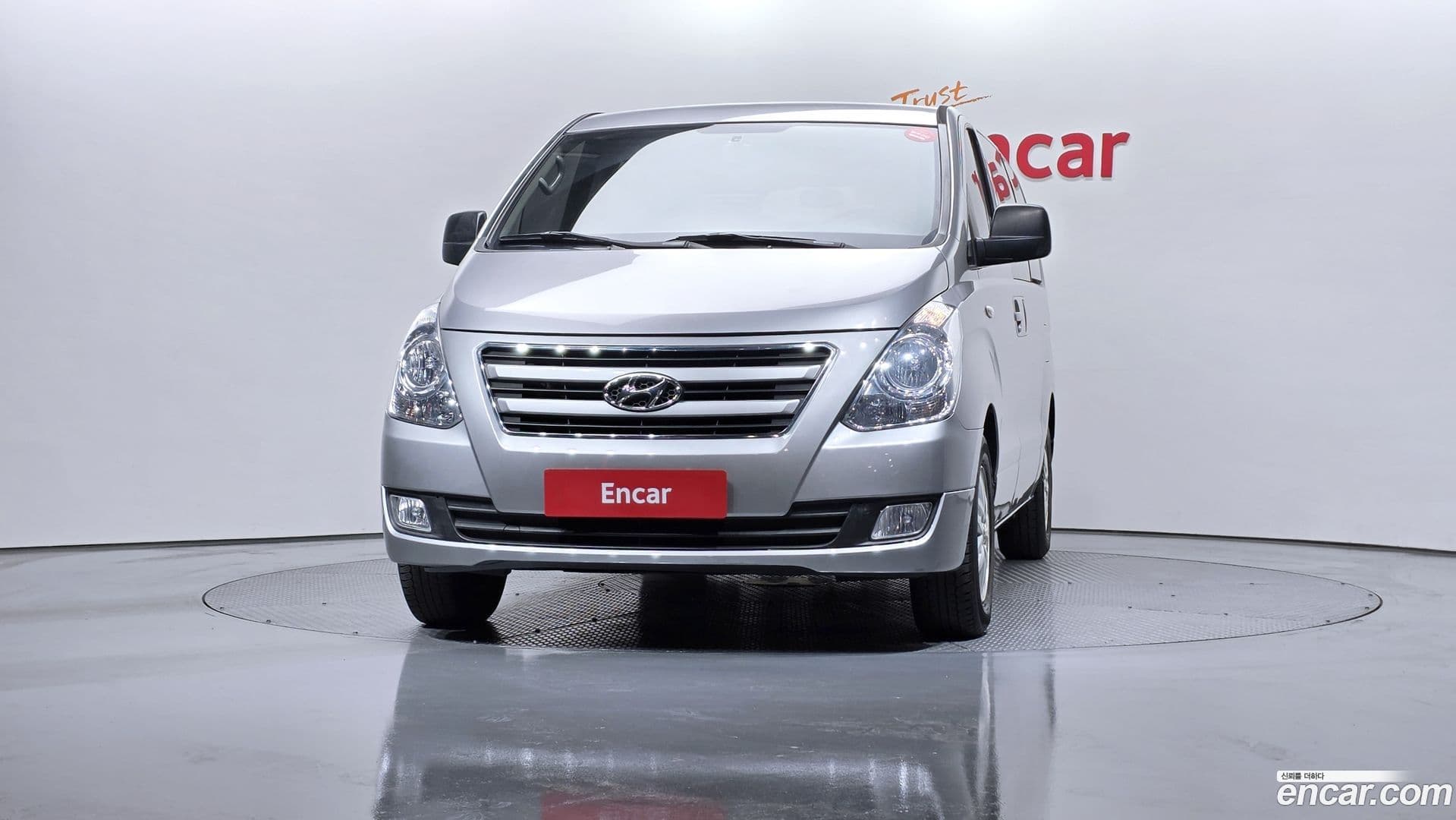 Main__Slider__Photo:Starex Hyundai 2018.0-2