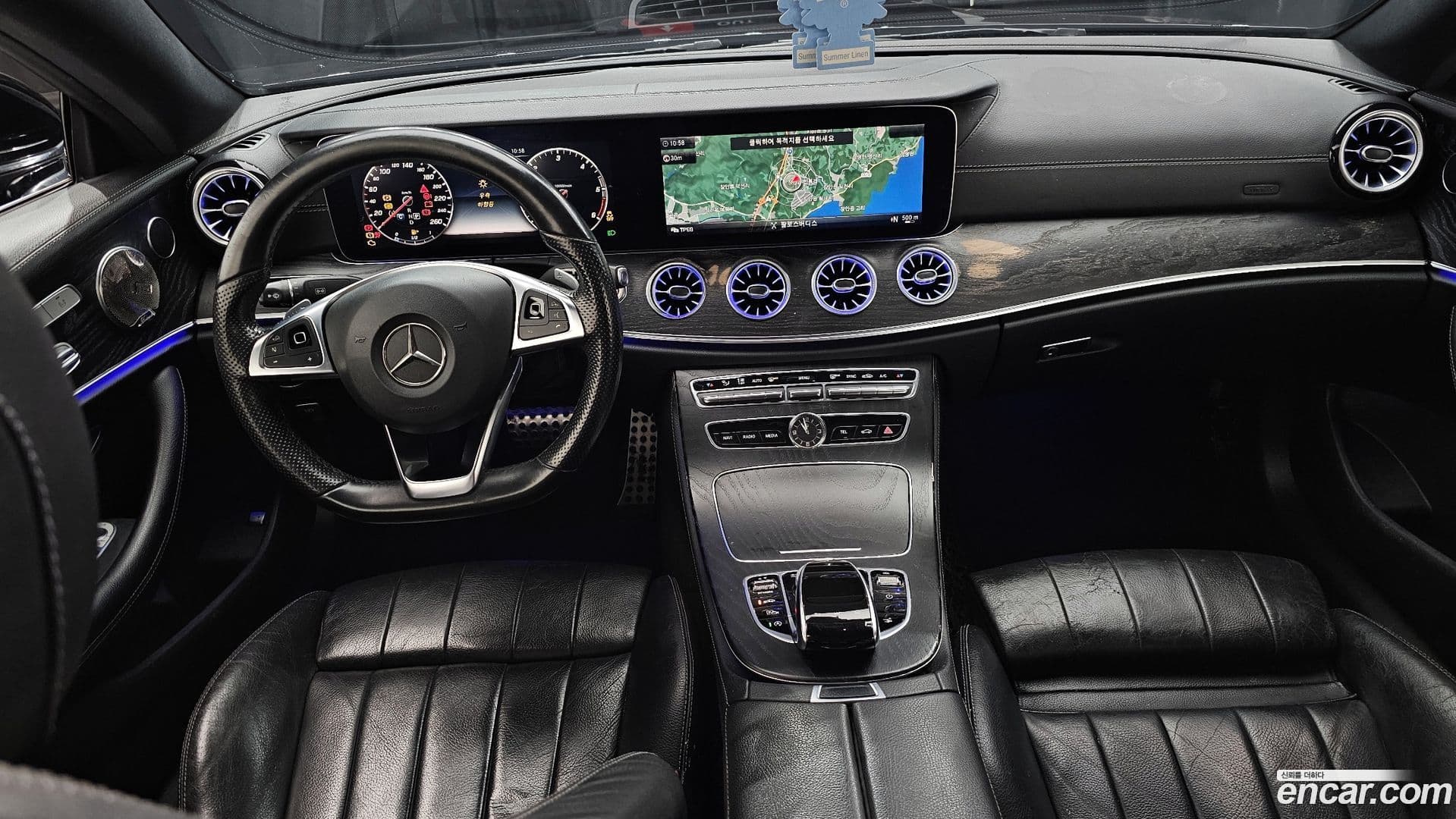 Main__Slider__Photo:E-Class Mercedes-Benz 2017.10-6