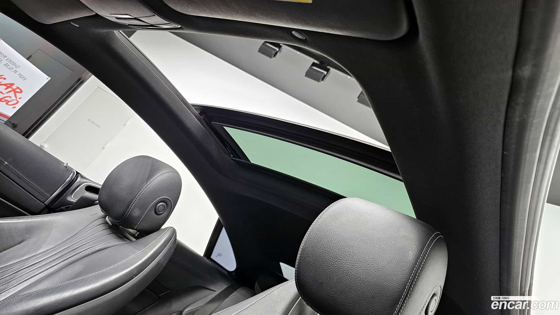 E-Class Mercedes-Benz 2017.10-OPTION-023