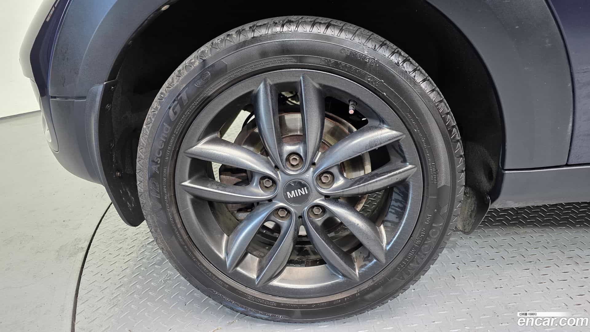 Countryman Mini 2014.8-OUTER-005