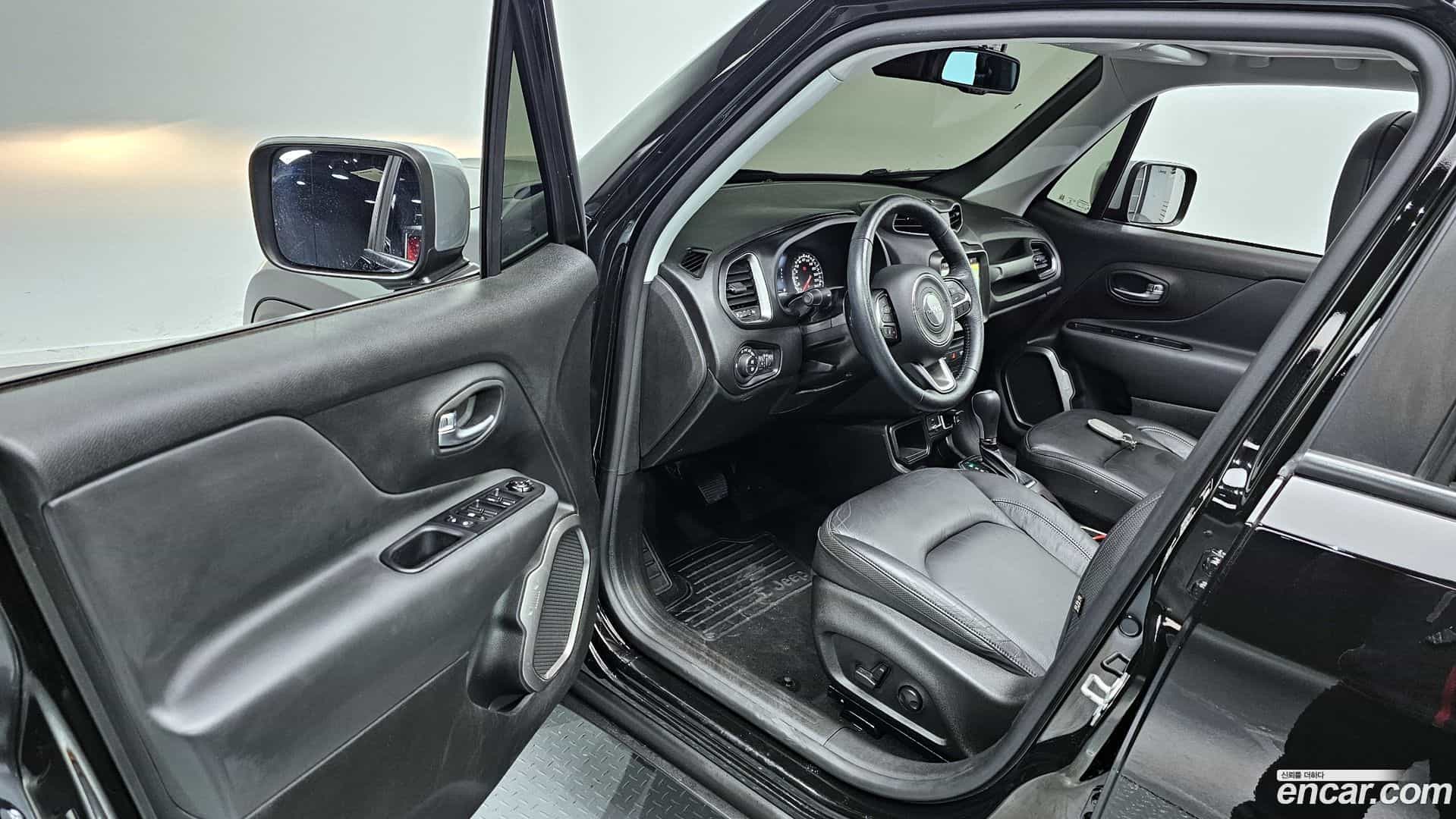 Renegade Jeep 2022.9-OPTION-015