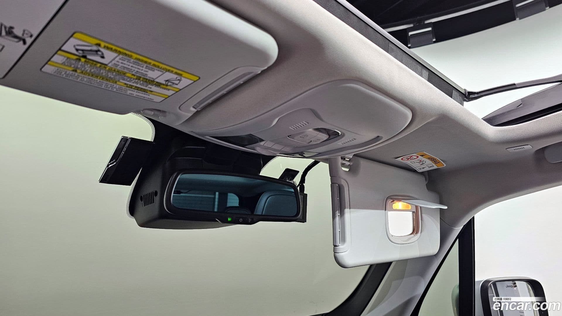 Main__Slider__Photo:Renegade Jeep 2022.9-19