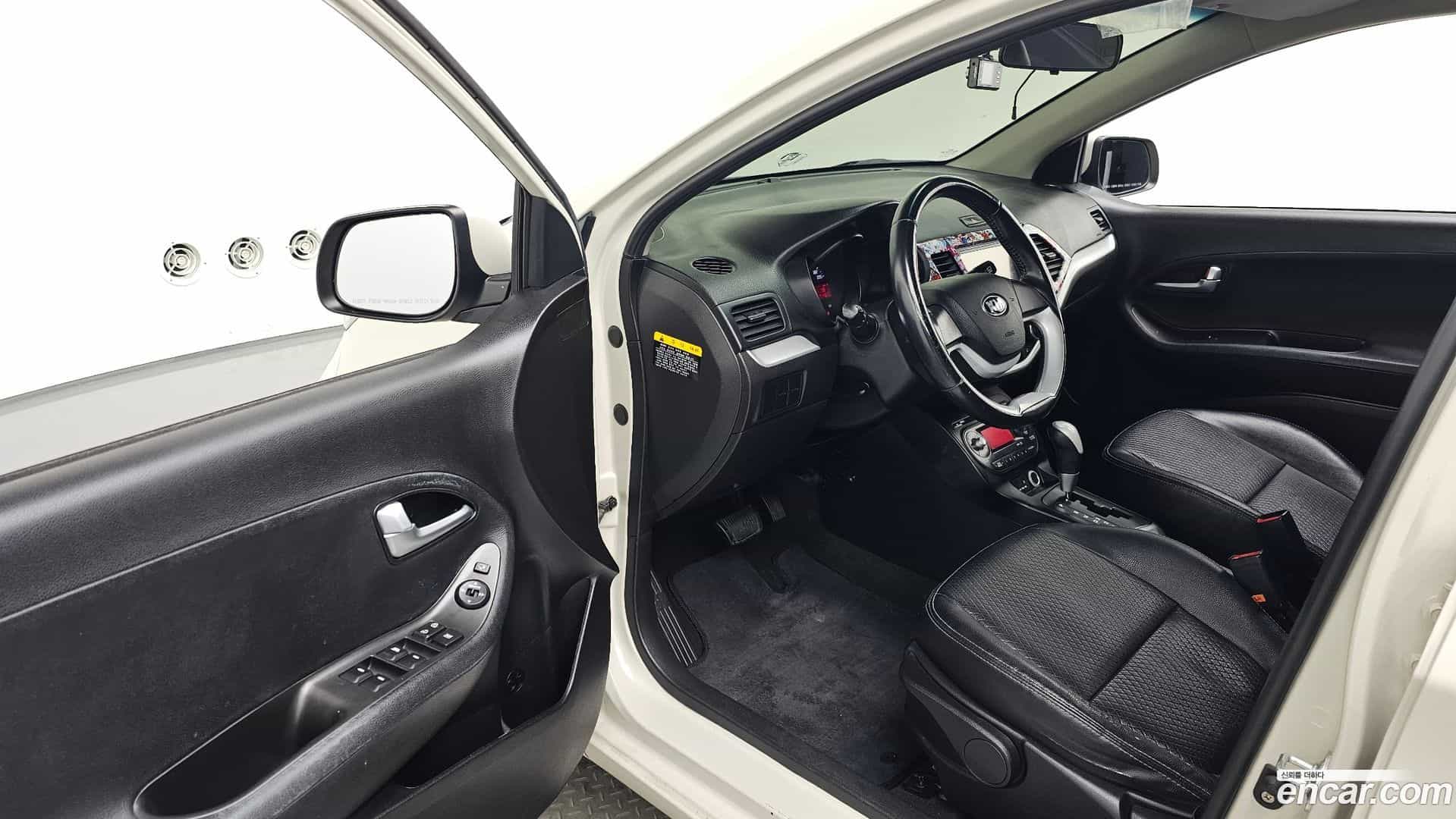 morning Kia 2013.10-INNER-010