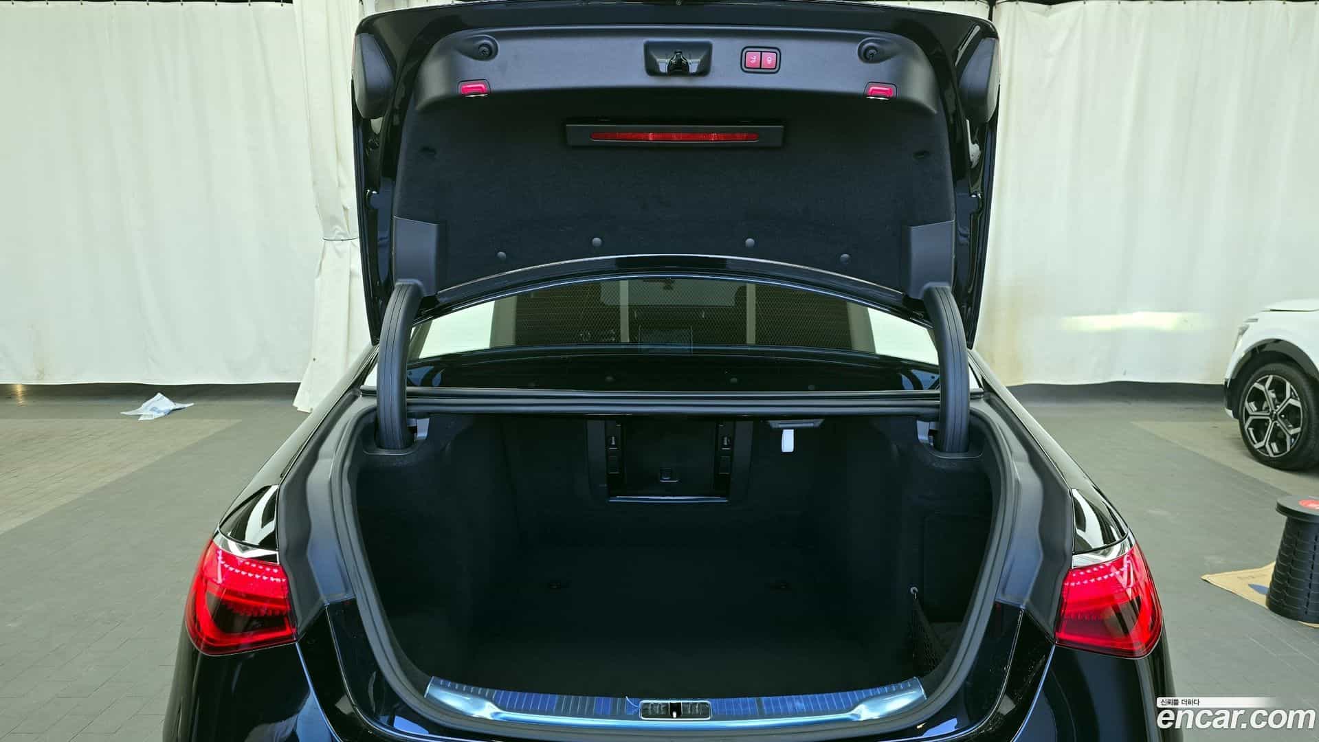 S-Class Mercedes-Benz 2022.3-OPTION-024