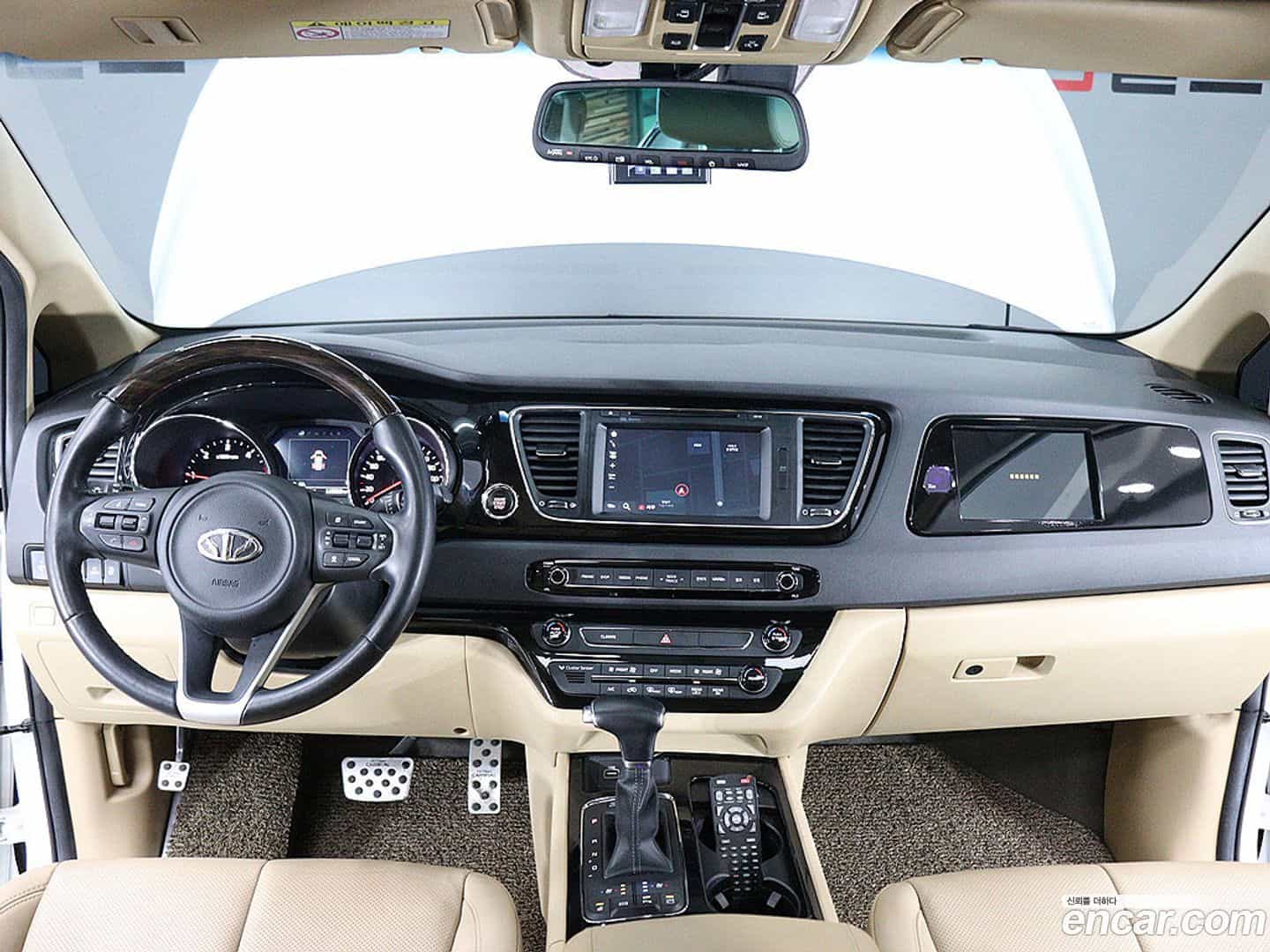 Canival Kia 2018.1-OPTION-017