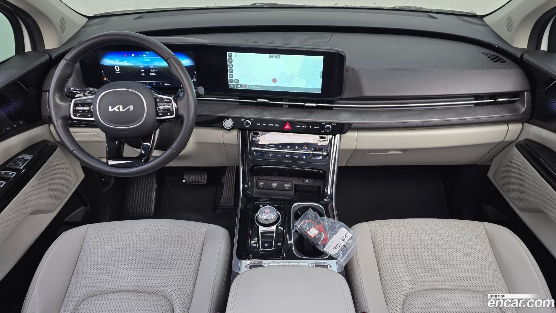 Main__Slider__Photo:Canival Kia 2023.2-6