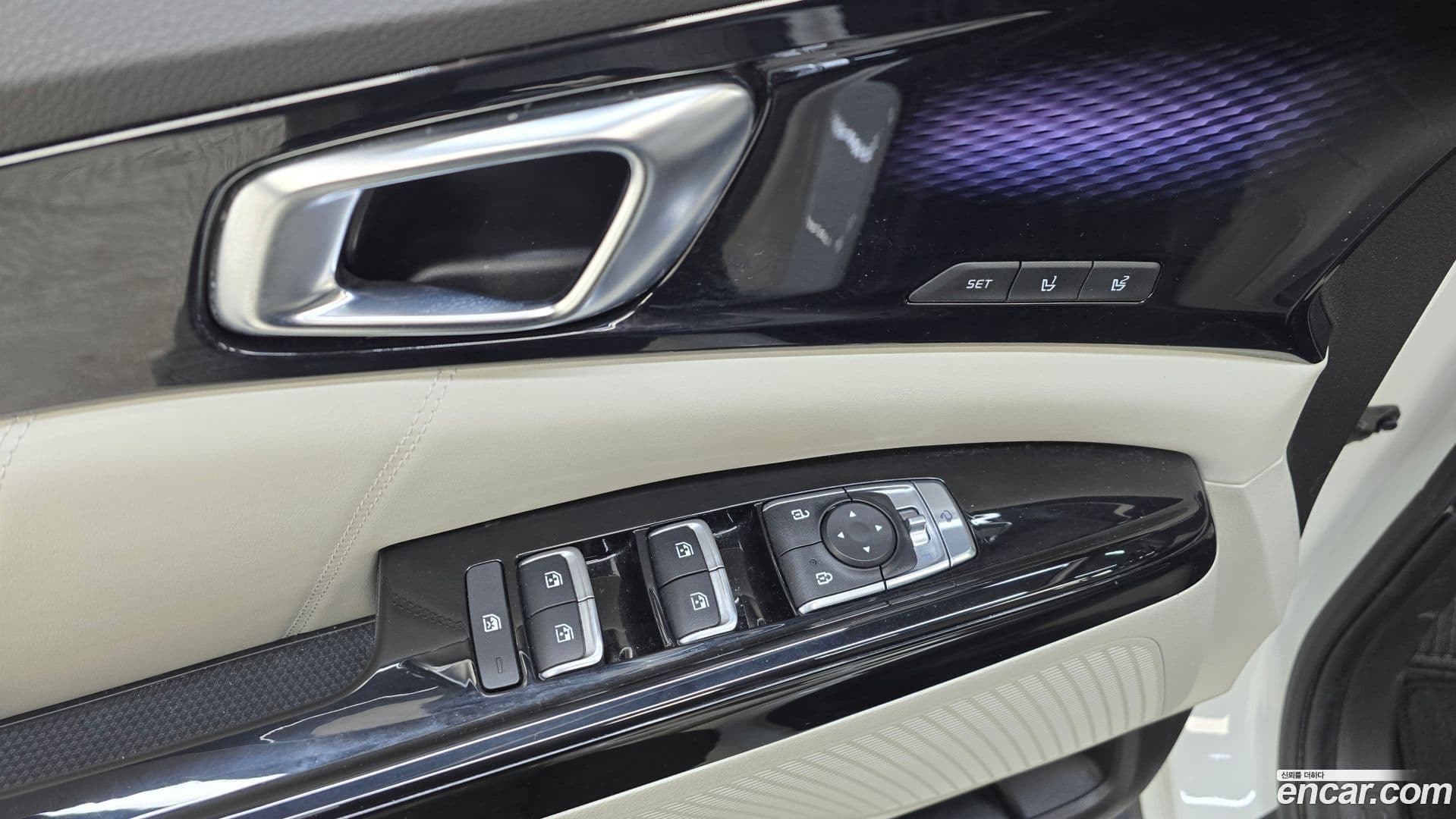 Main__Slider__Photo:Canival Kia 2023.2-16