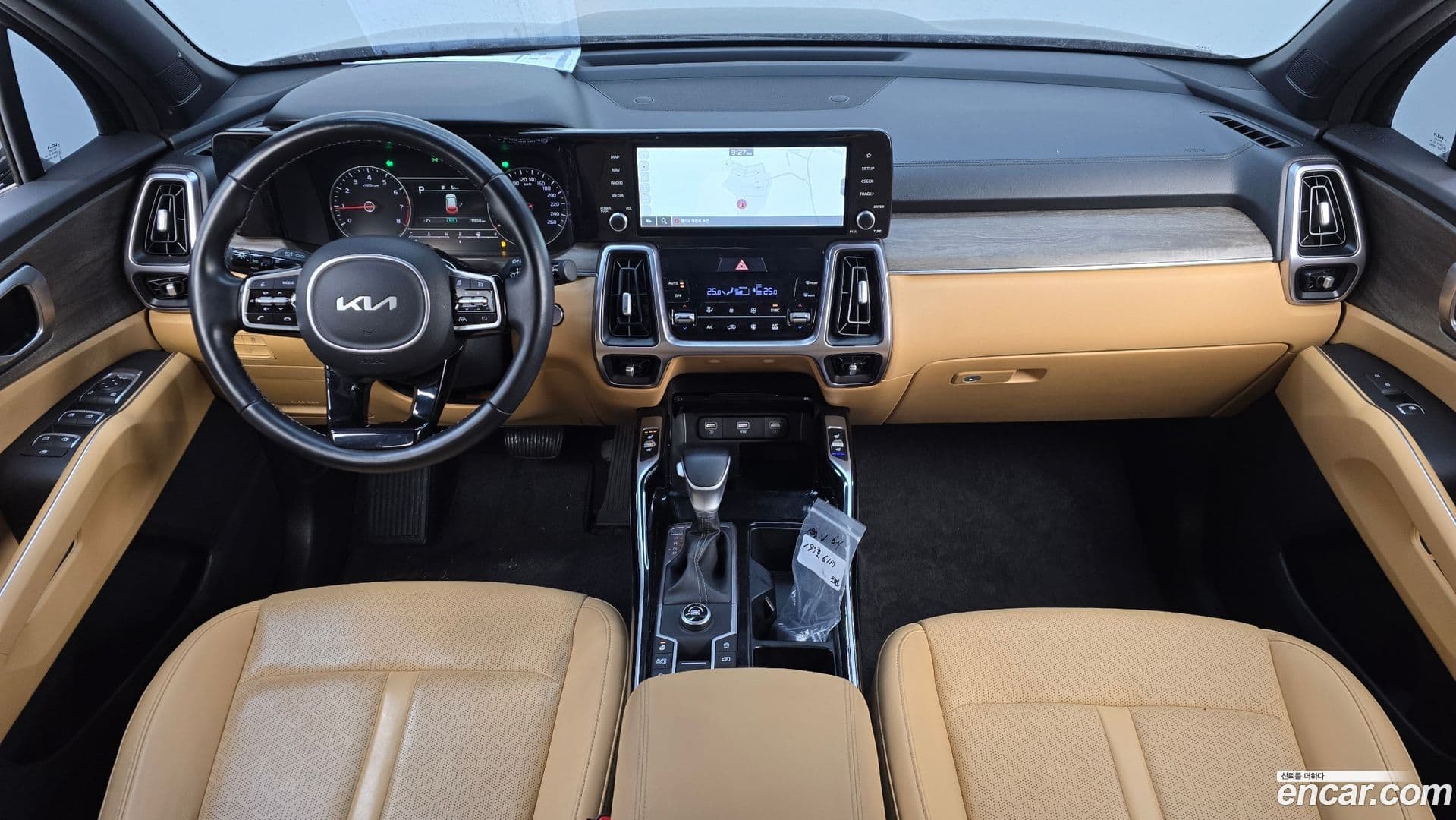 Main__Slider__Photo:Sorento Kia 2022.1-6