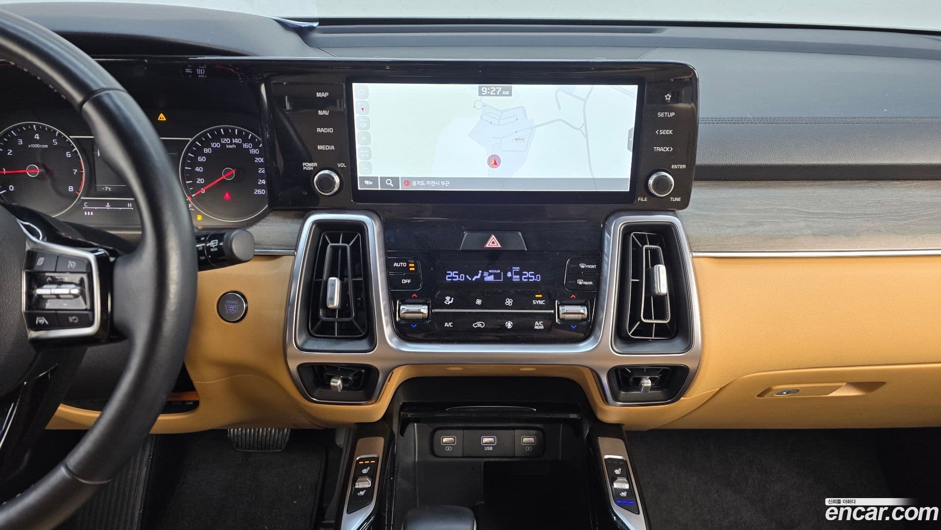 Main__Slider__Photo:Sorento Kia 2022.1-13