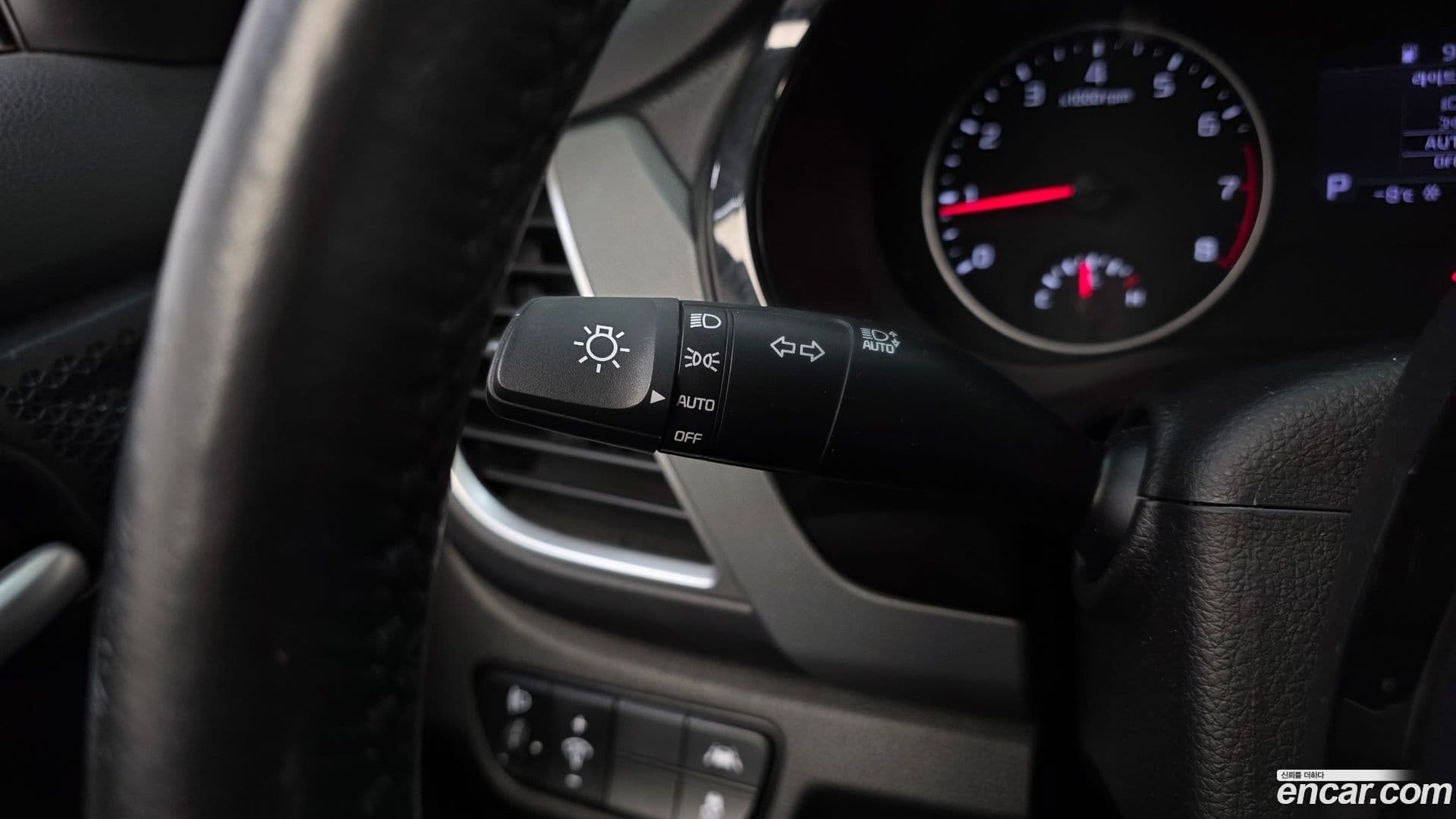 Main__Slider__Photo:Seltos Kia 2022.2-17