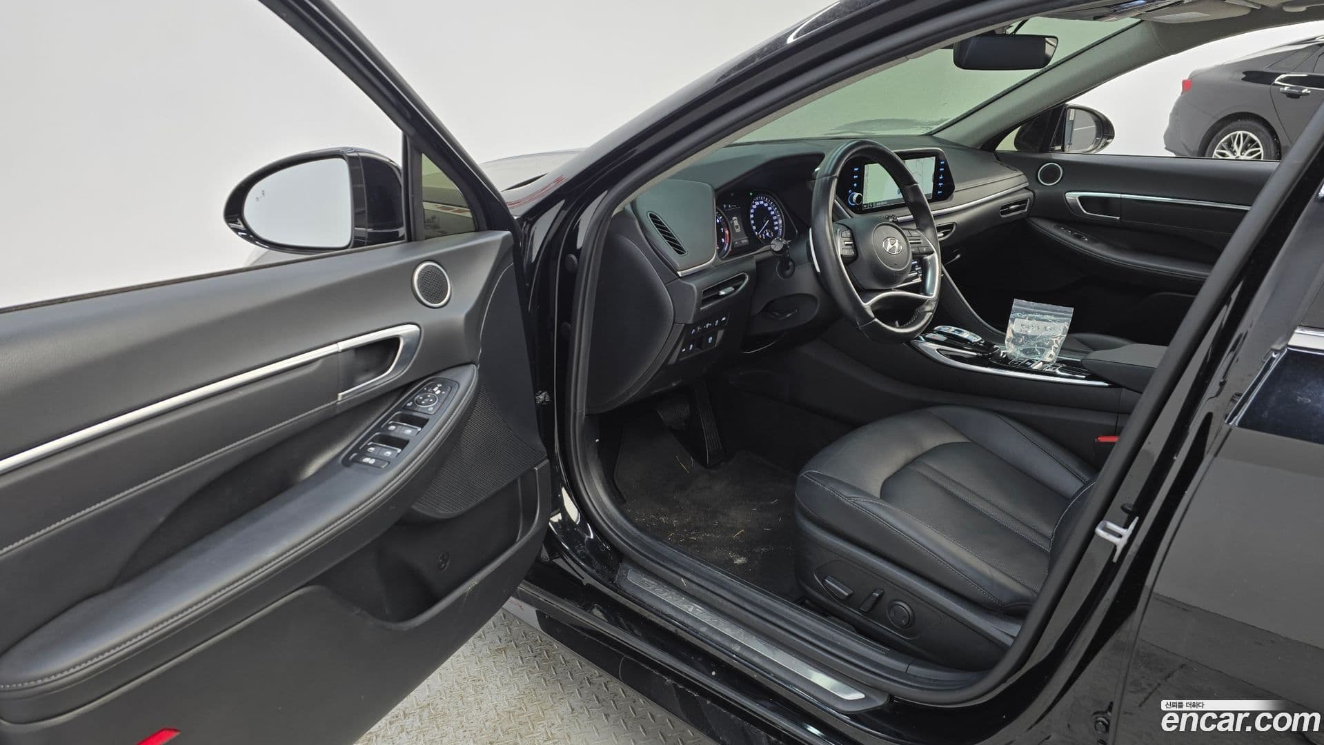 Main__Slider__Photo:Sonata Hyundai 2022.11-9