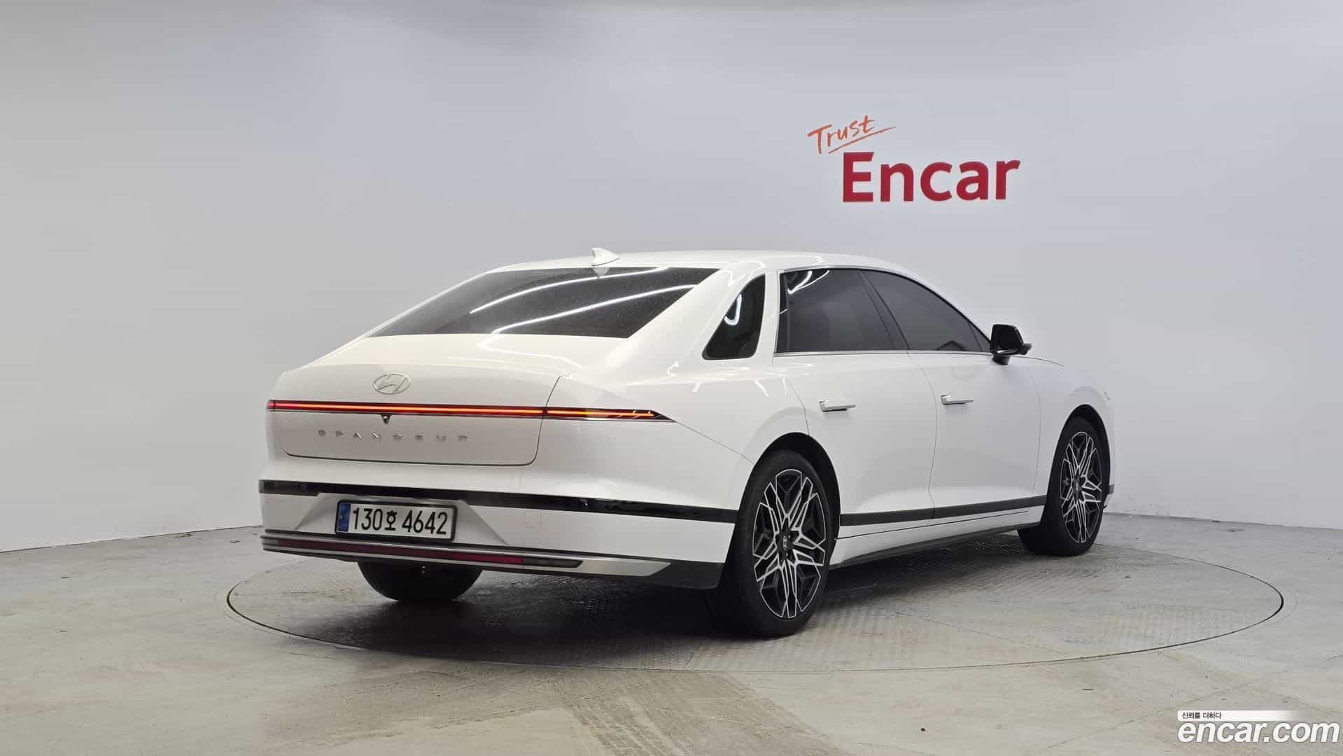 Grandeur Hyundai 2023.8-OUTER-002