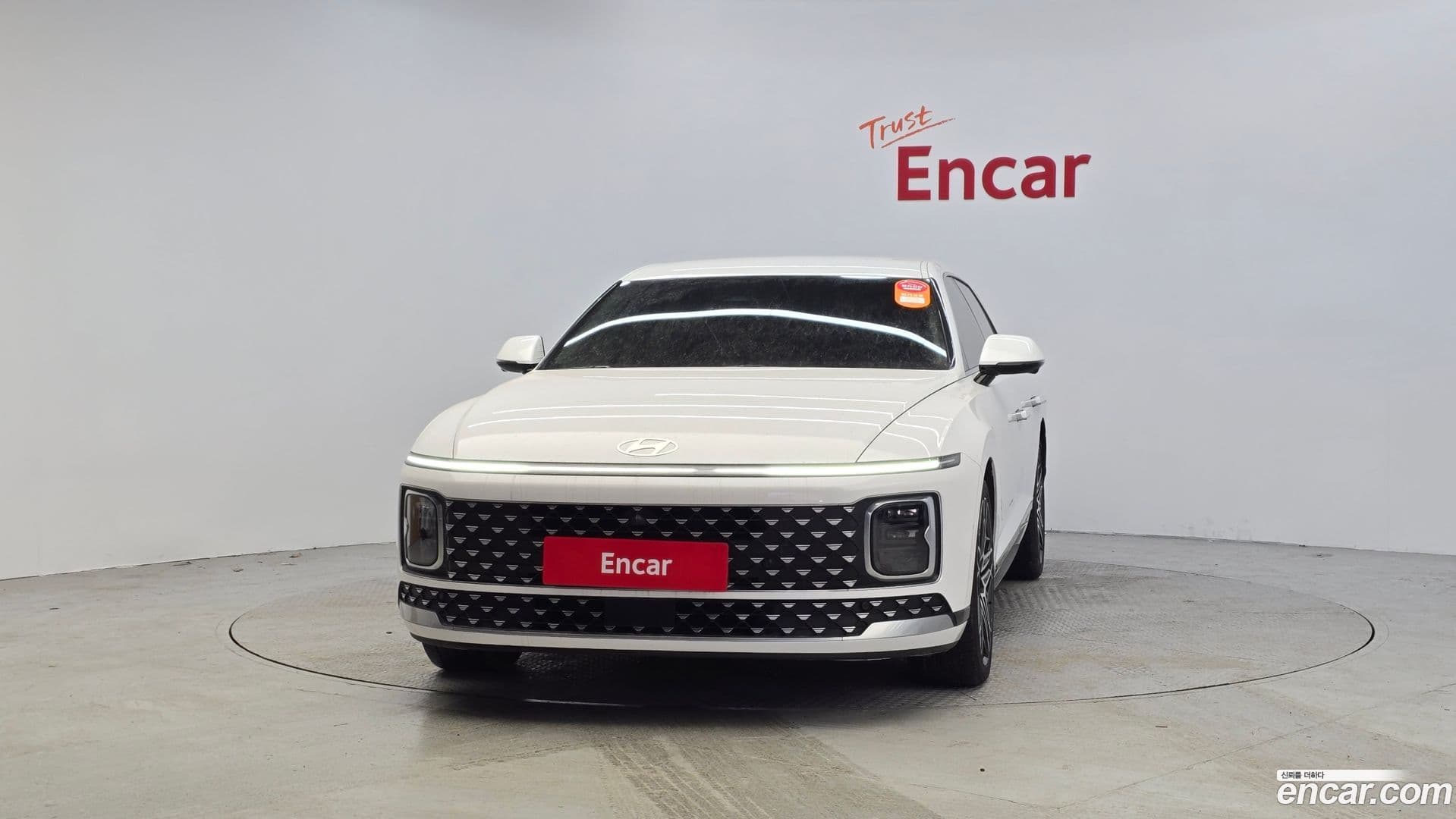 Main__Slider__Photo:Grandeur Hyundai 2023.8-2