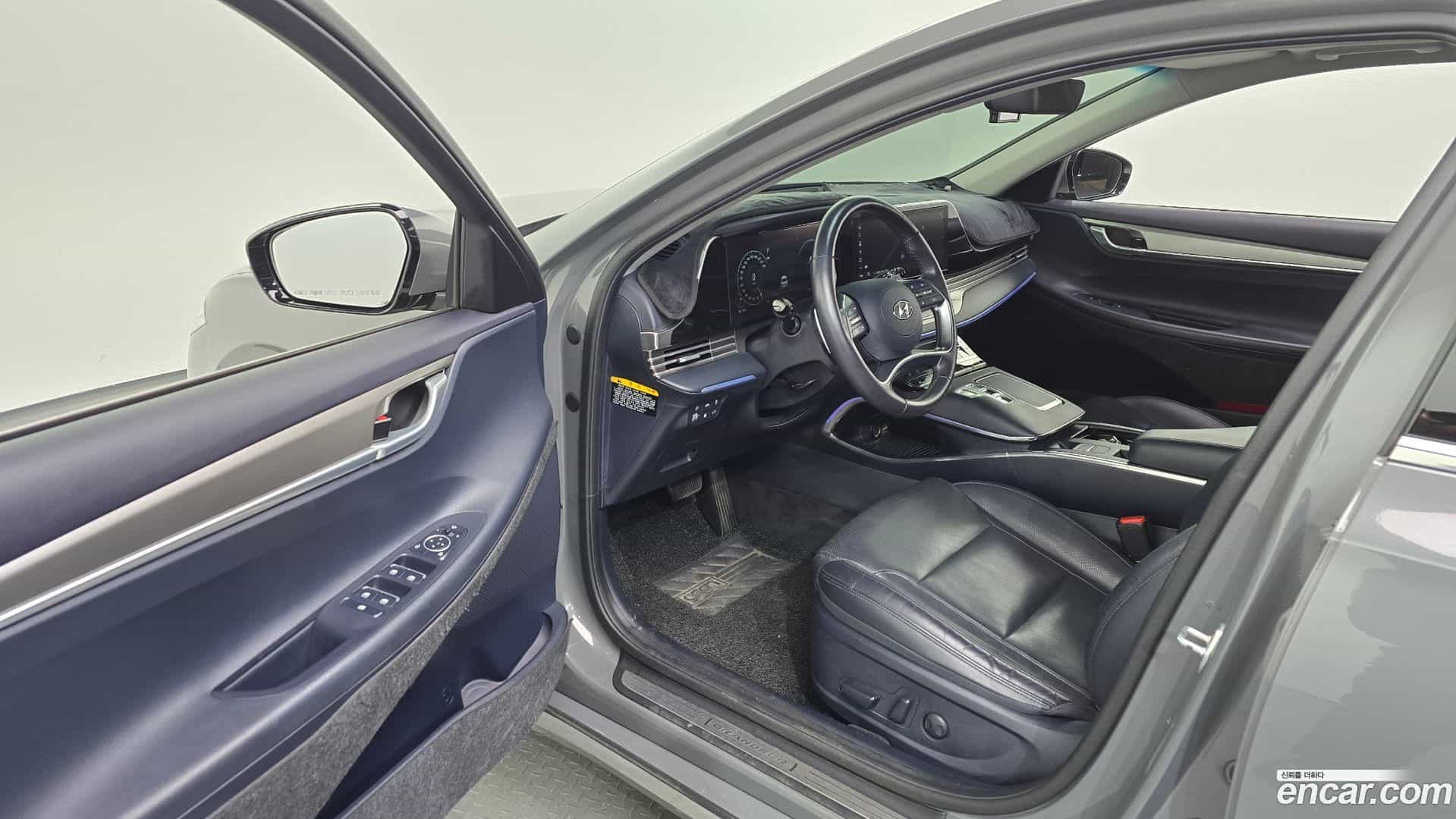 Grandeur Hyundai 2020.2-INNER-010