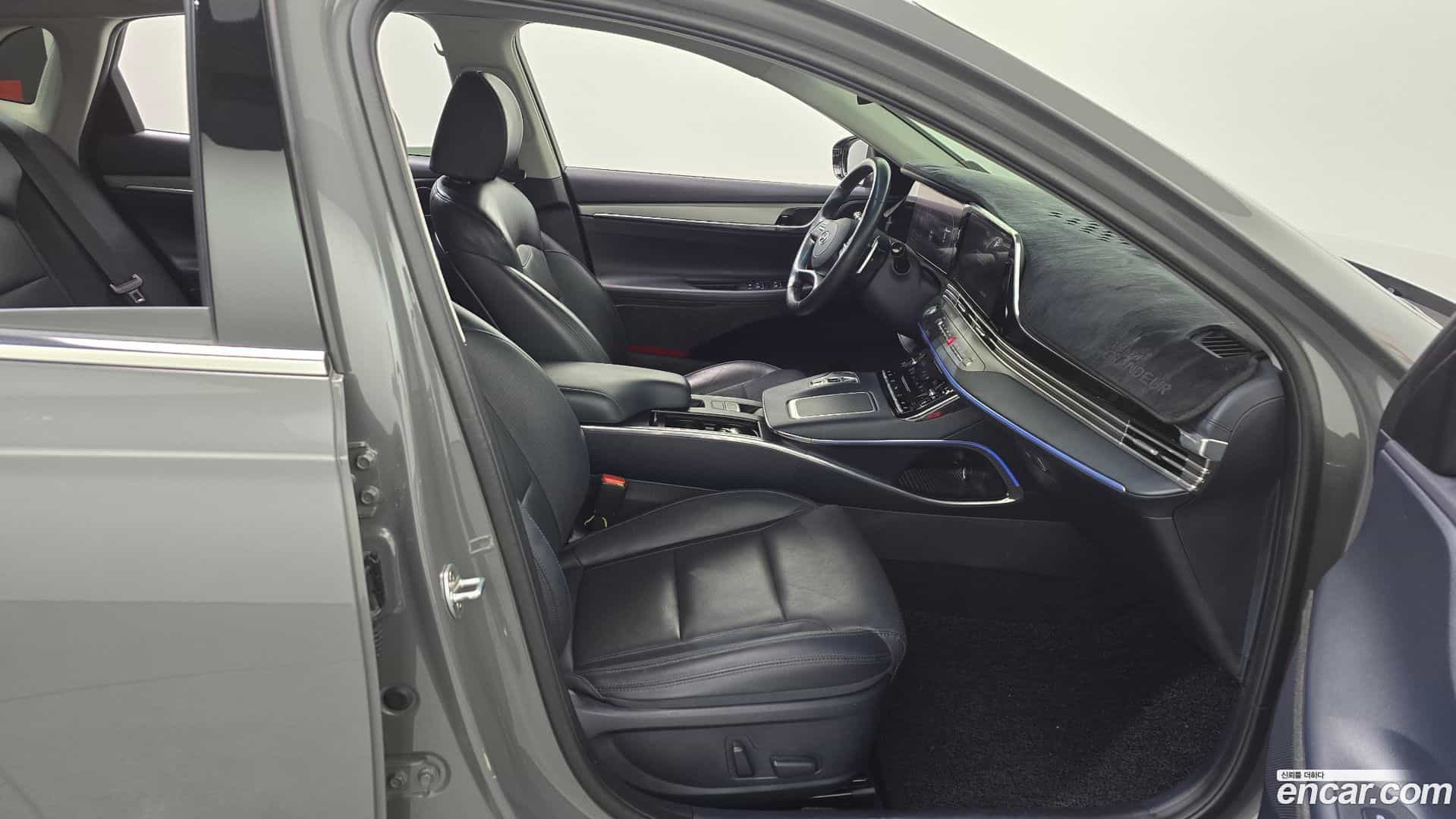 Grandeur Hyundai 2020.2-OPTION-015