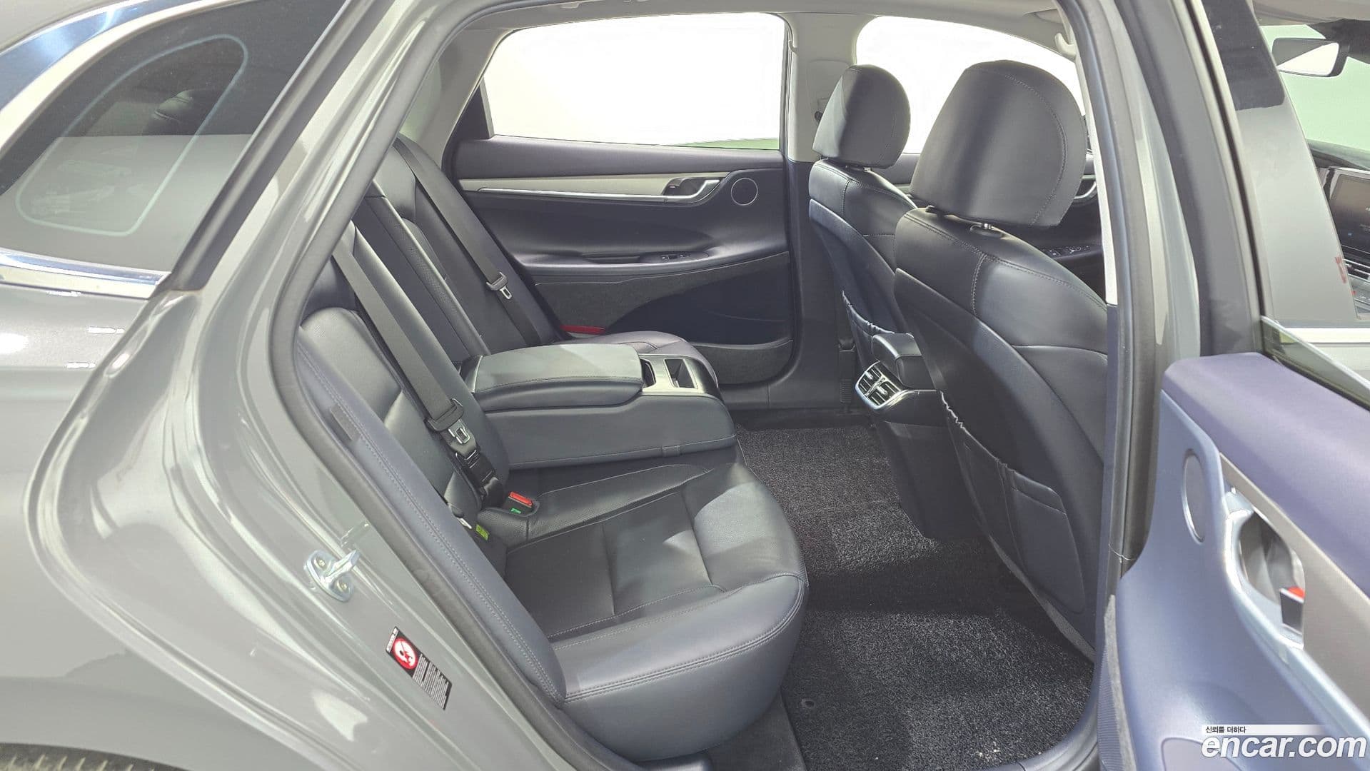 Main__Slider__Photo:Grandeur Hyundai 2020.2-11