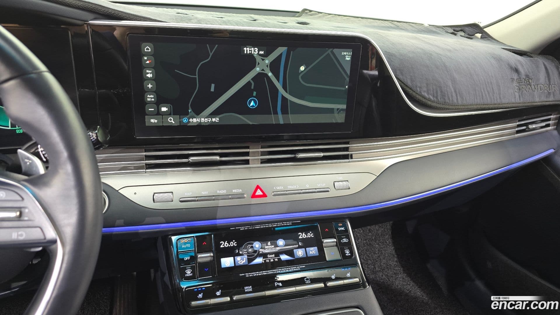 Main__Slider__Photo:Grandeur Hyundai 2020.2-13